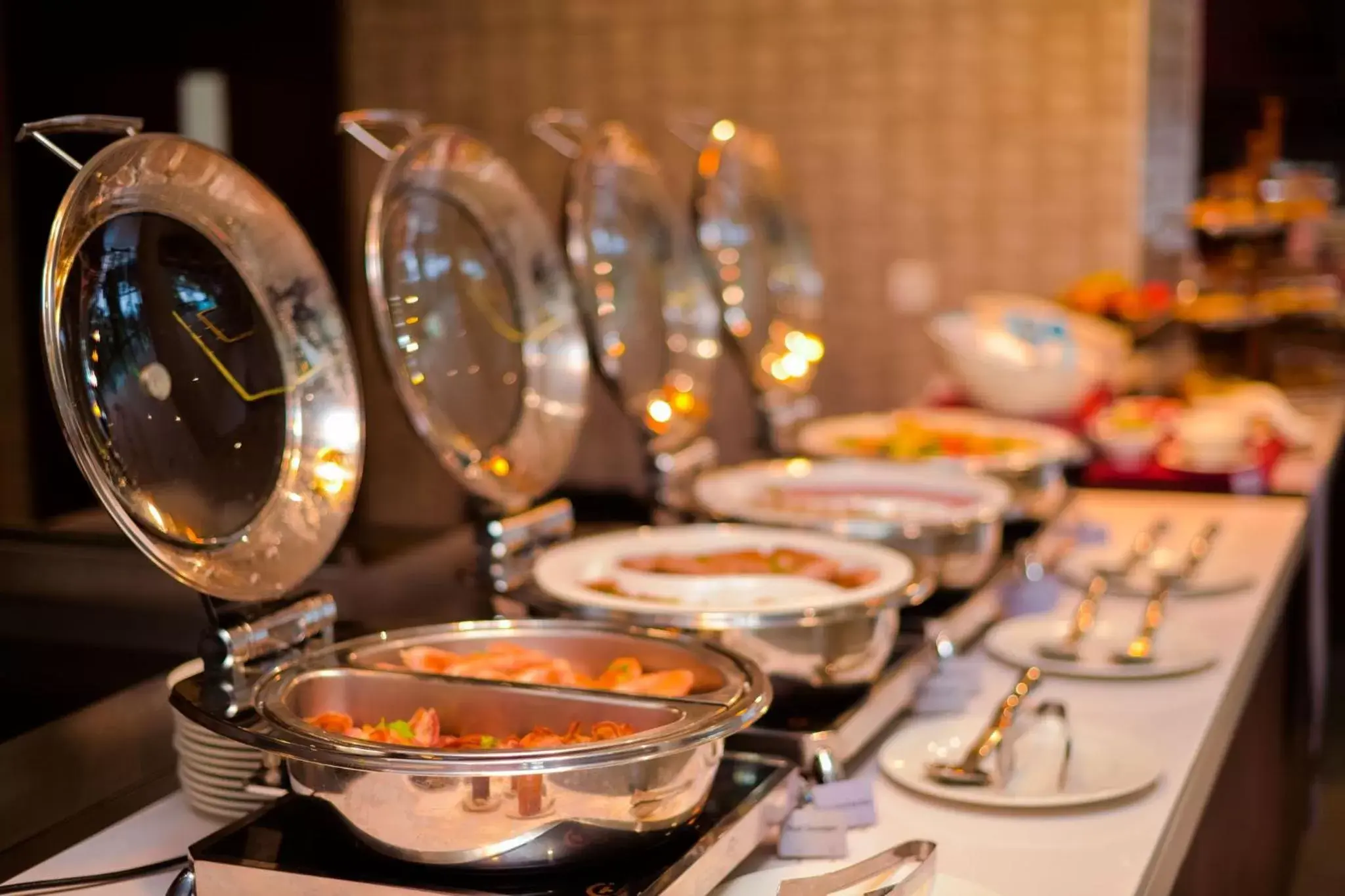 Restaurant/places to eat in Crowne Plaza - Dar Es Salaam by IHG Restaurant/places to eat in Crowne Plaza - Dar Es Salaam by IHG