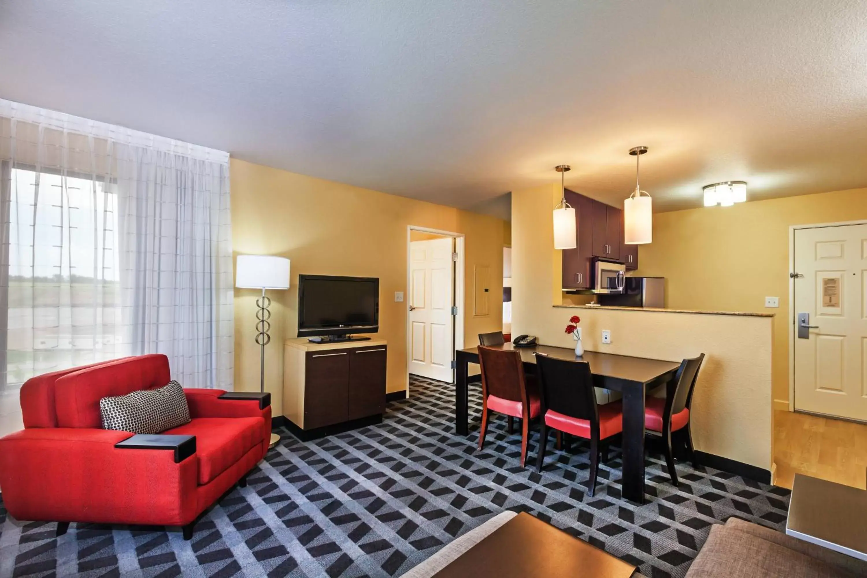 Bedroom, Seating Area in TownePlace Suites by Marriott Tulsa Broken Arrow
