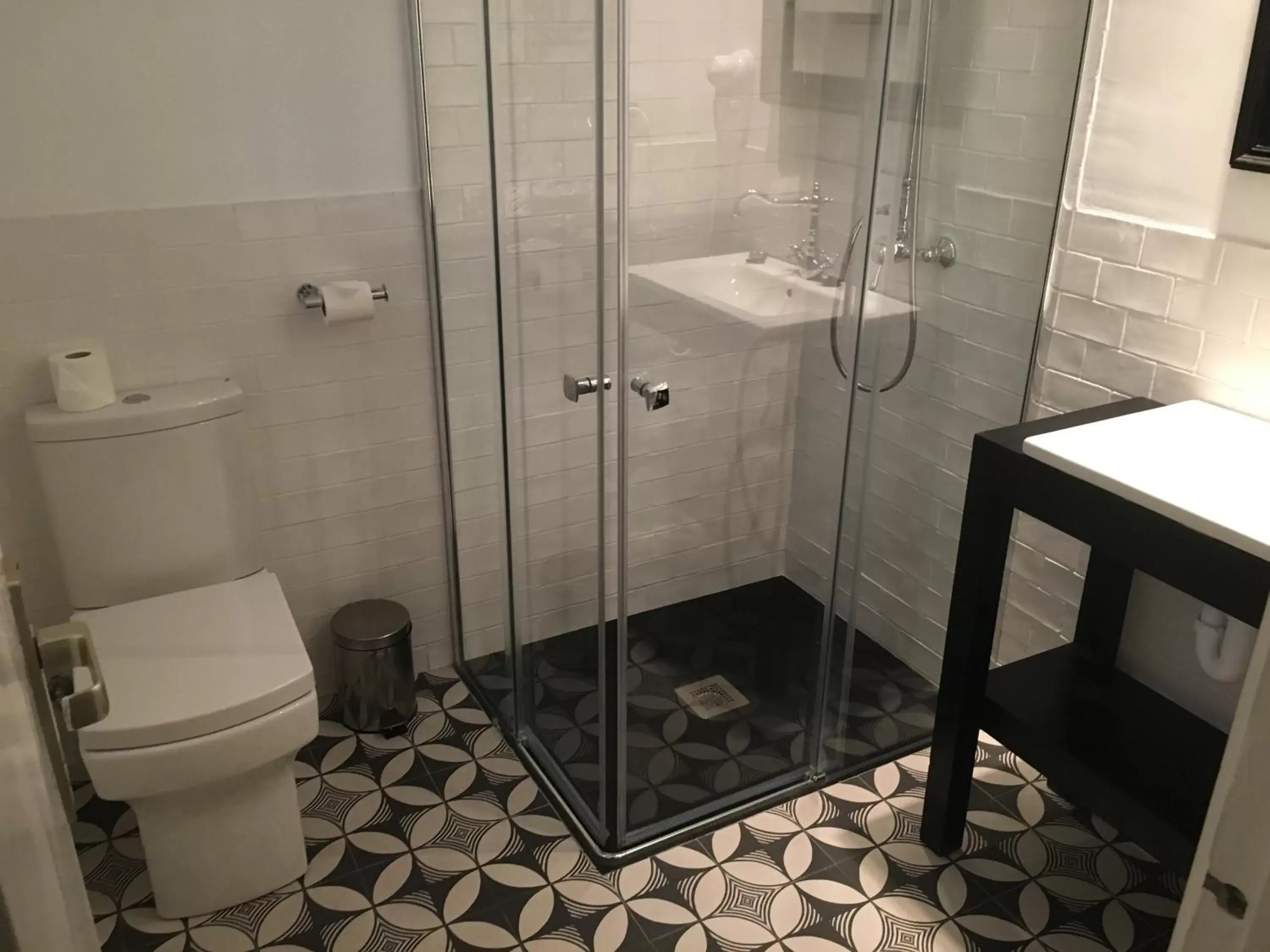 Bathroom in Hotel Marina
