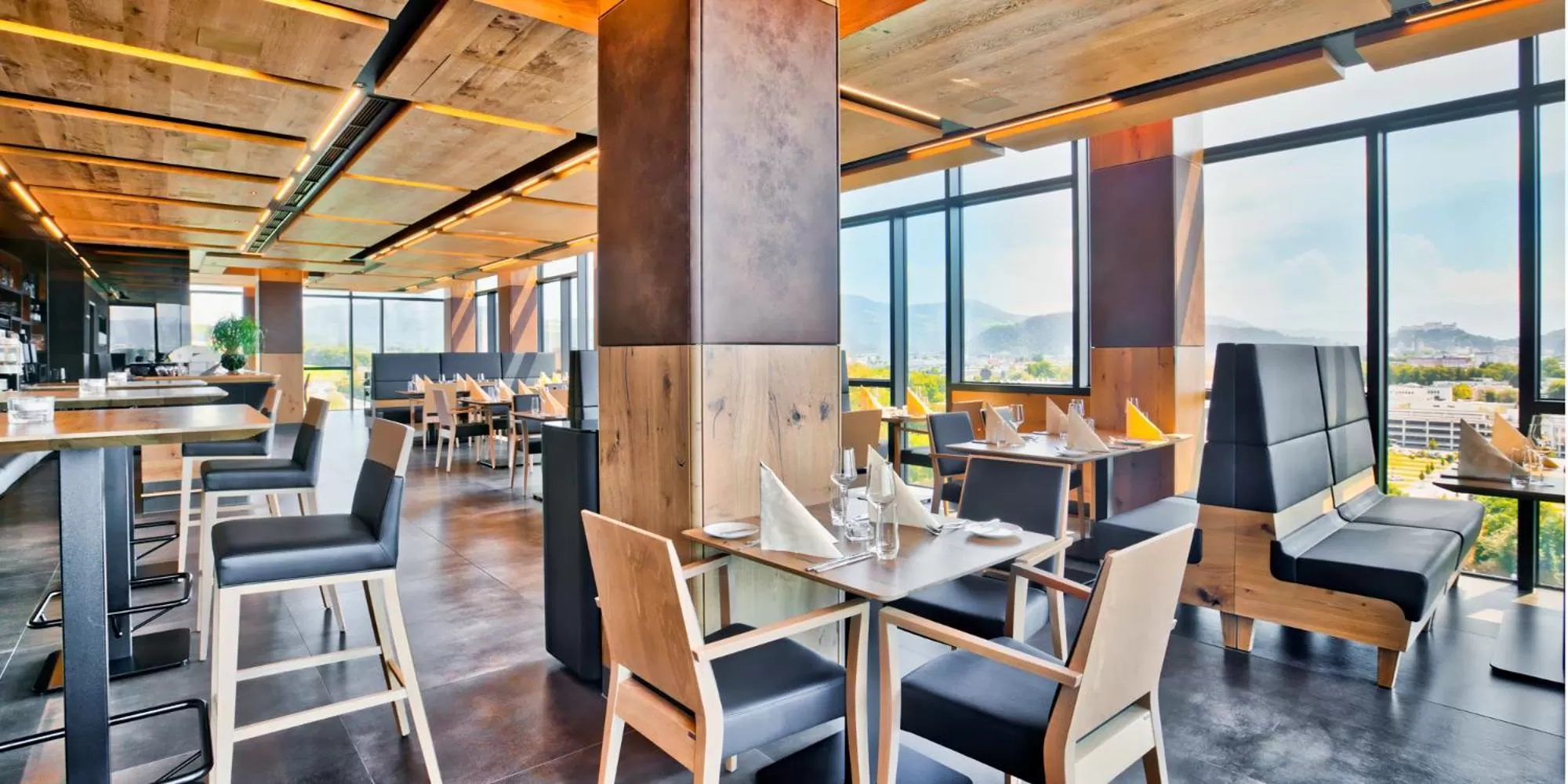 Restaurant/places to eat in COOL MAMA Hotel Salzburg