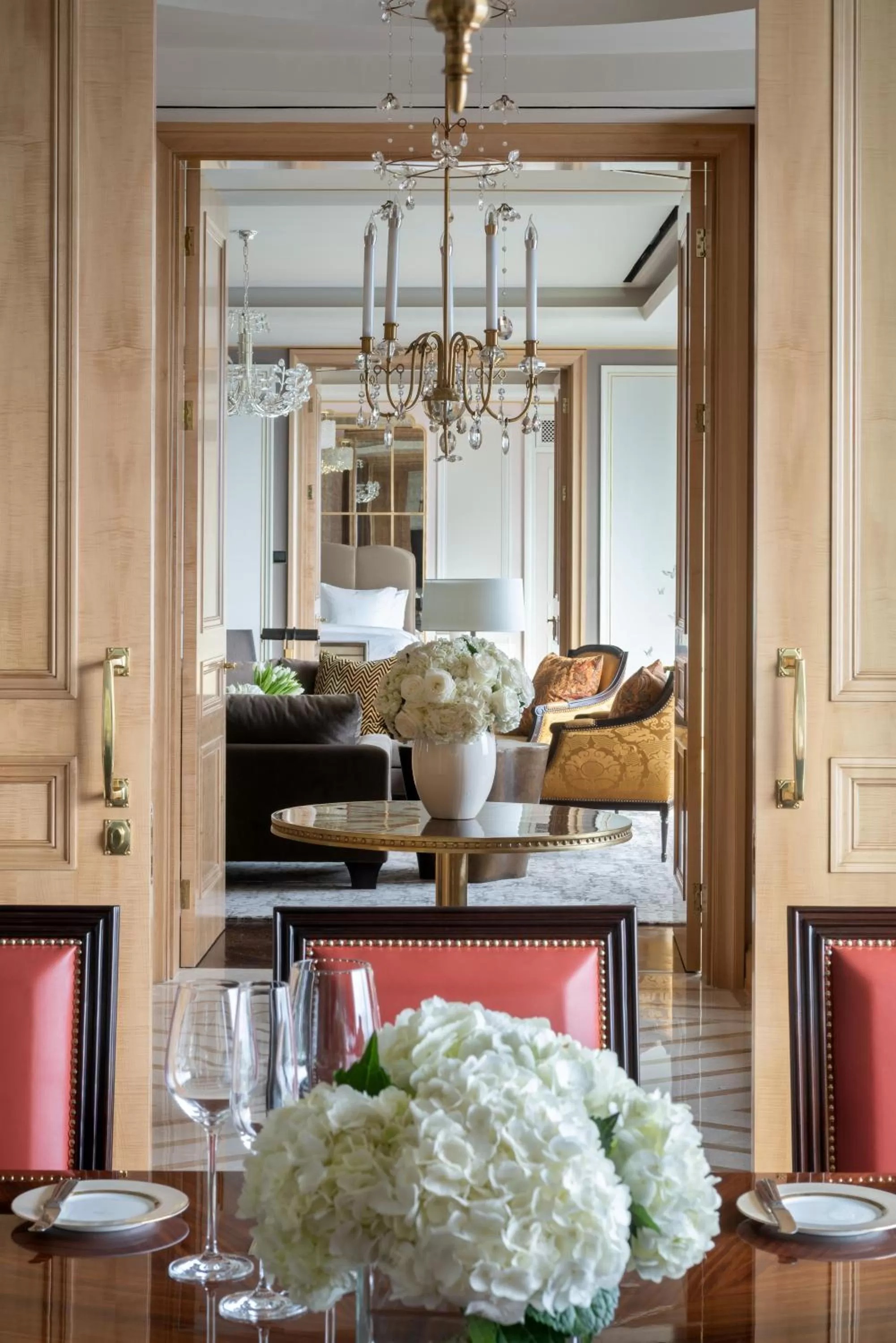 Living room in Four Seasons Hotel Jakarta