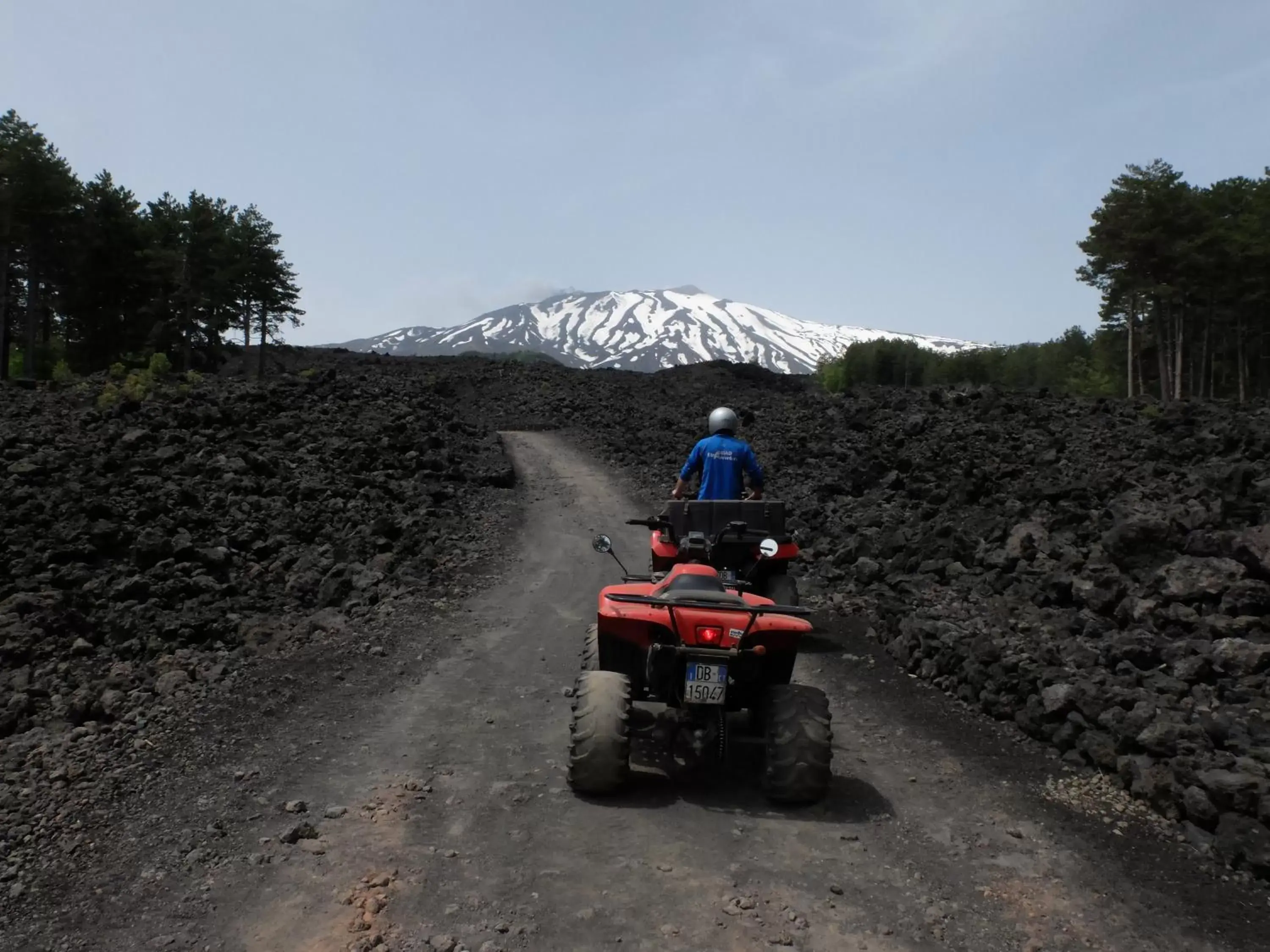 Hiking in Il Picciolo Etna Golf Resort & Spa