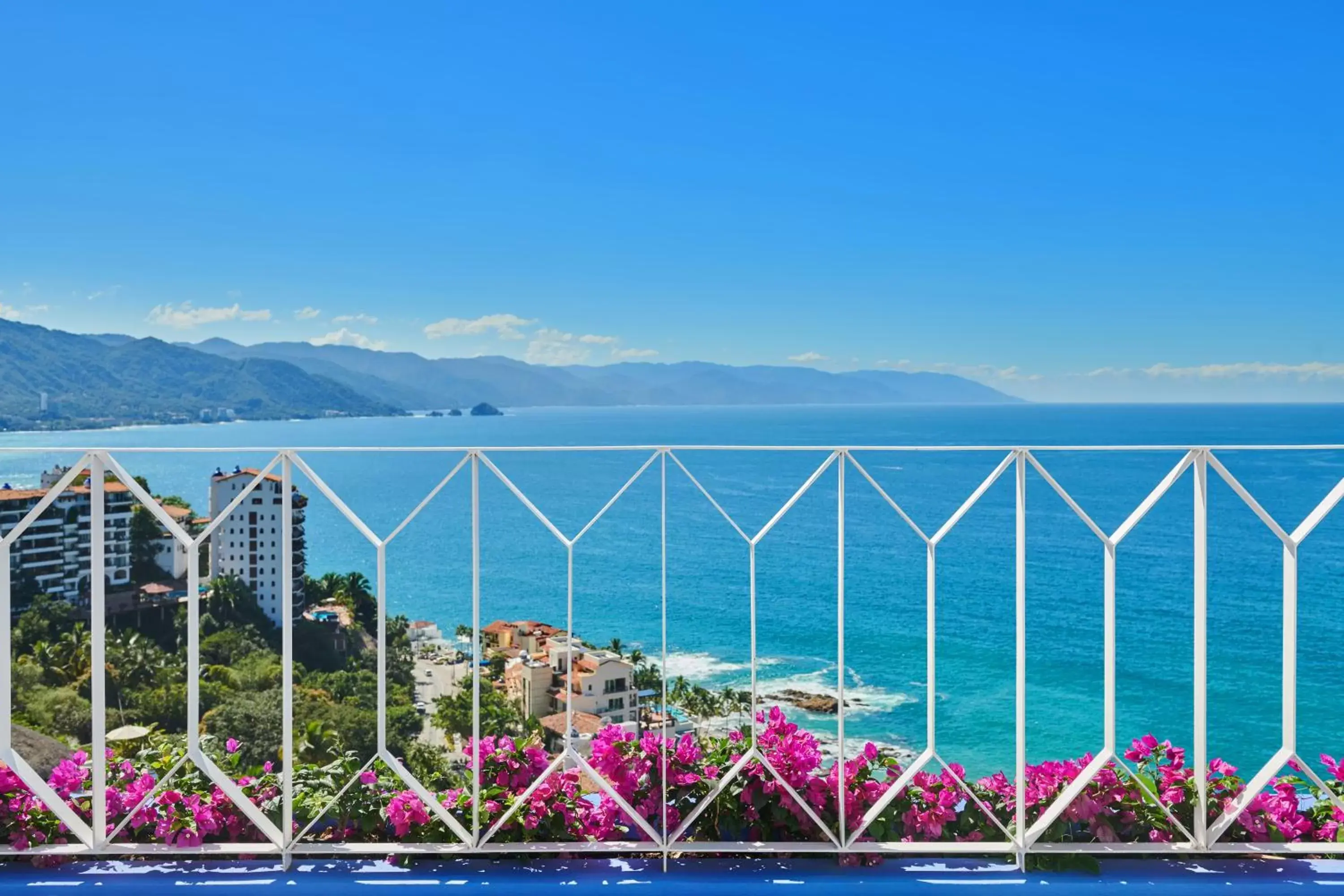 Sea view in Hotel Luxury Patio Azul