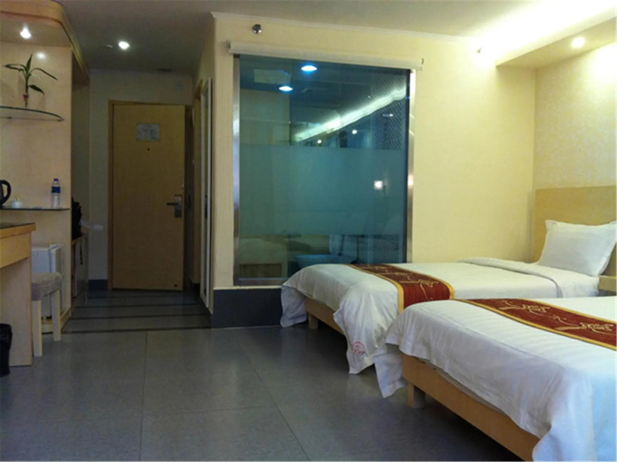 Bedroom, Bed in Guang Dong Hotel