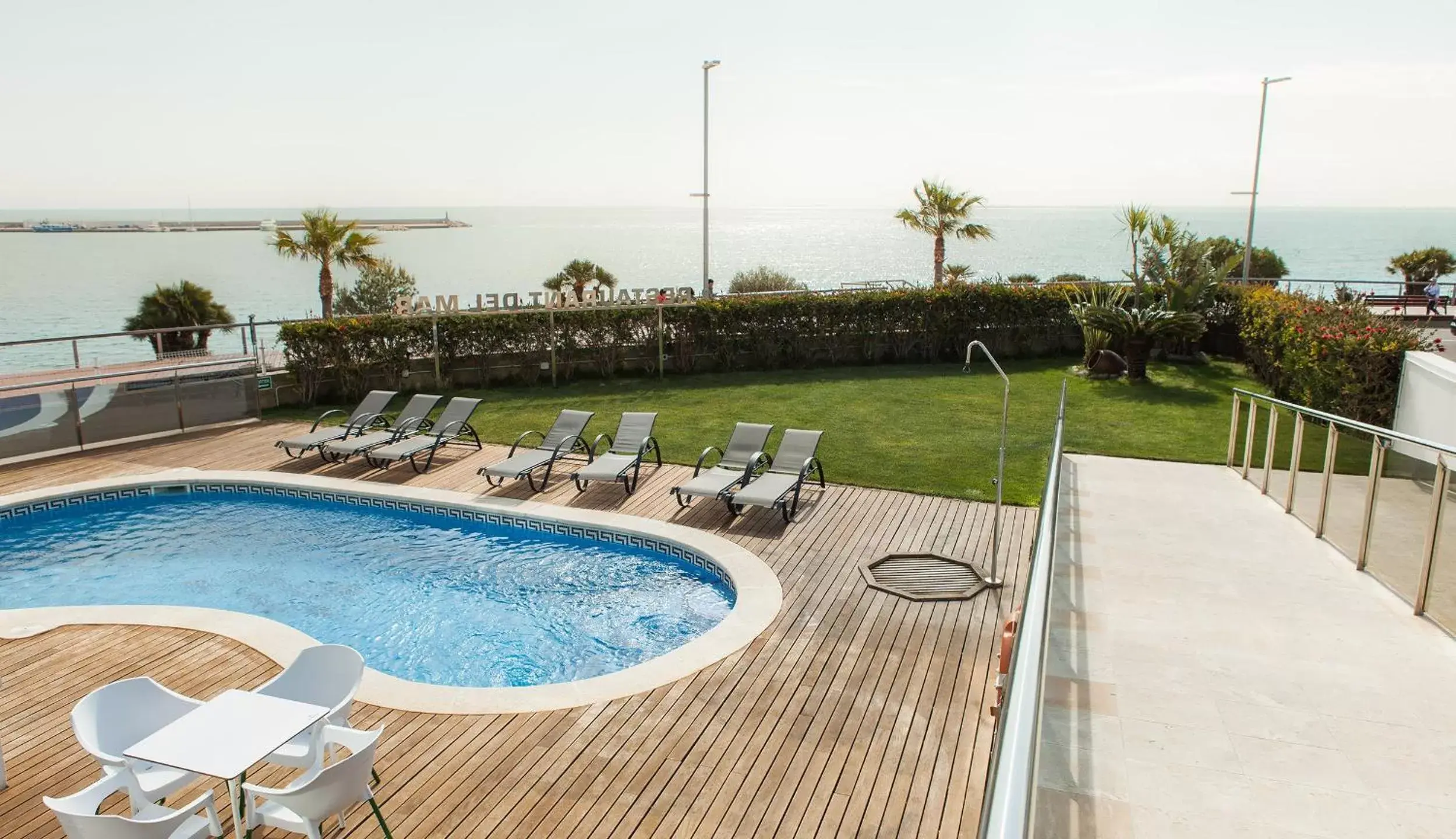 Swimming pool, Pool View in Hotel Flamingo