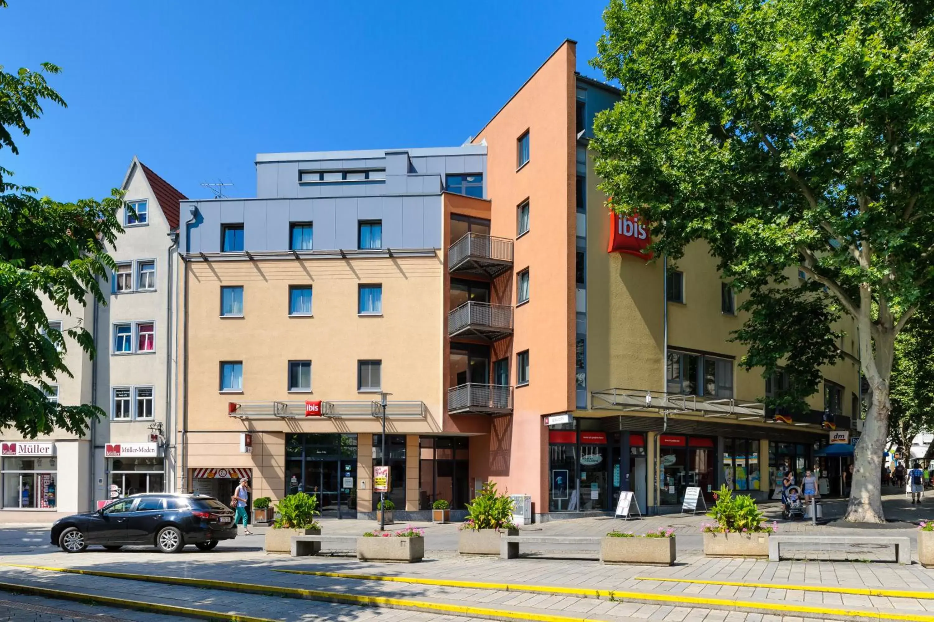 Property Building in ibis Jena City