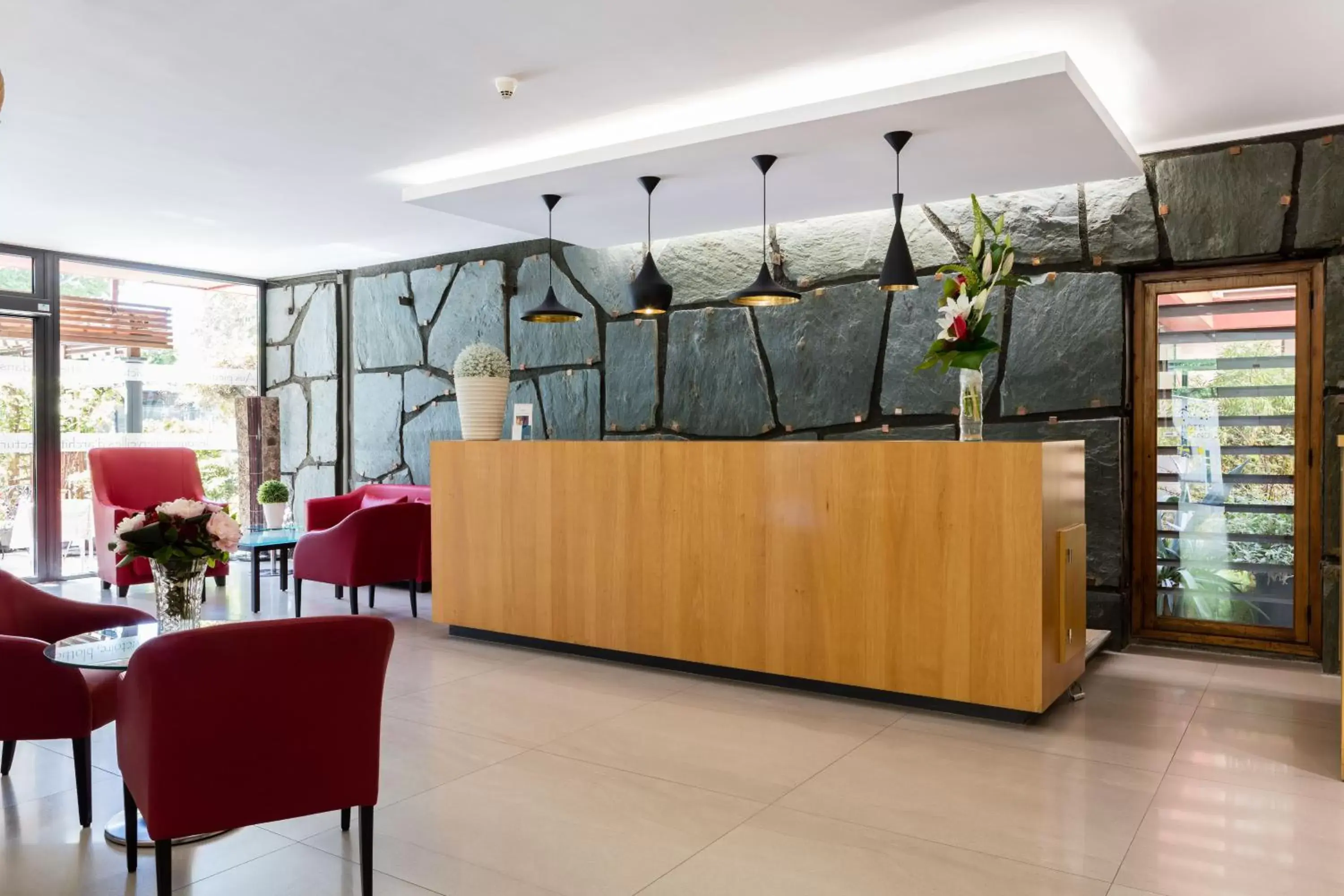 Lobby or reception, Lounge/Bar in Hôtel Rotonde