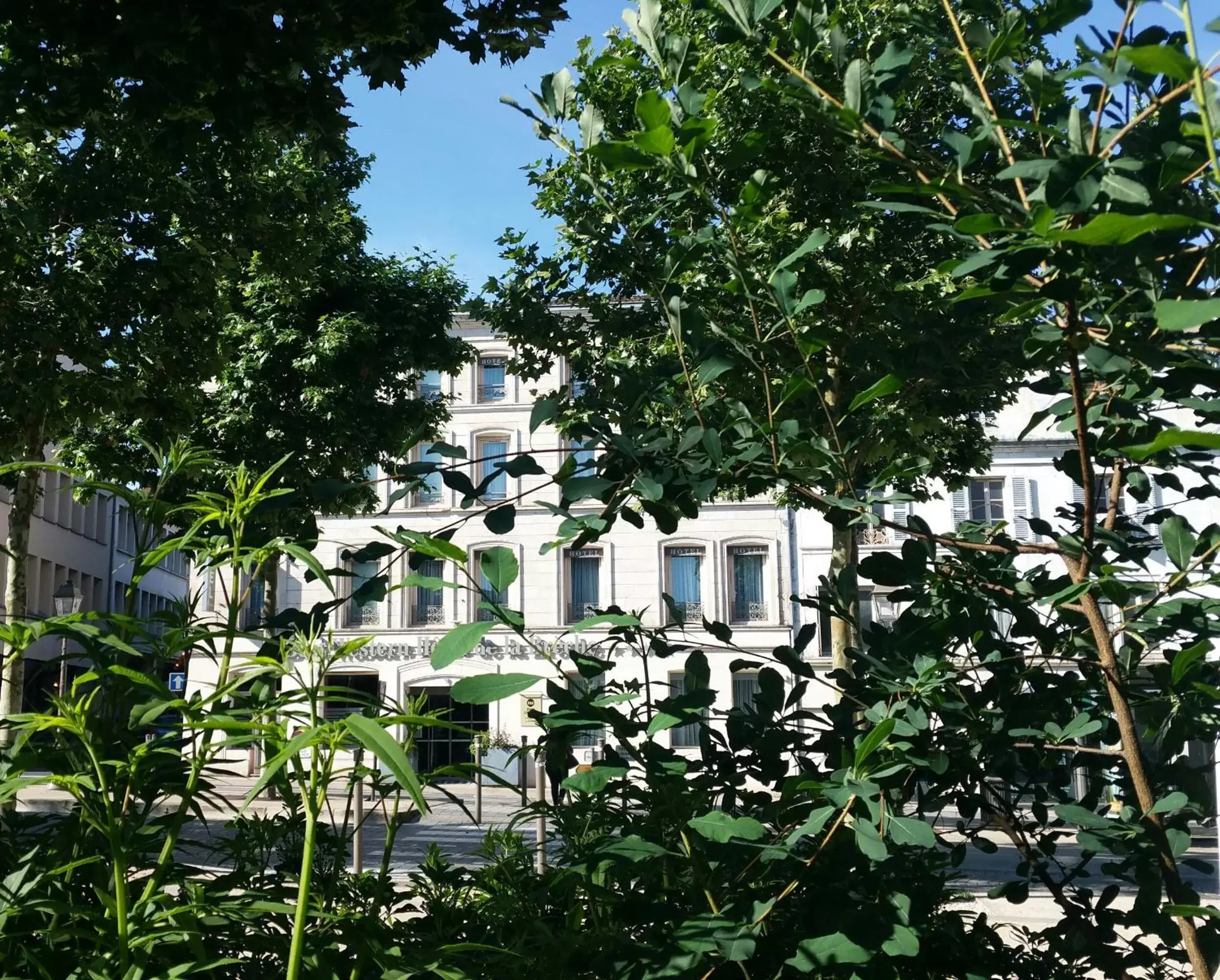 Facade/entrance, Property Building in Best Western Hotel de la Breche