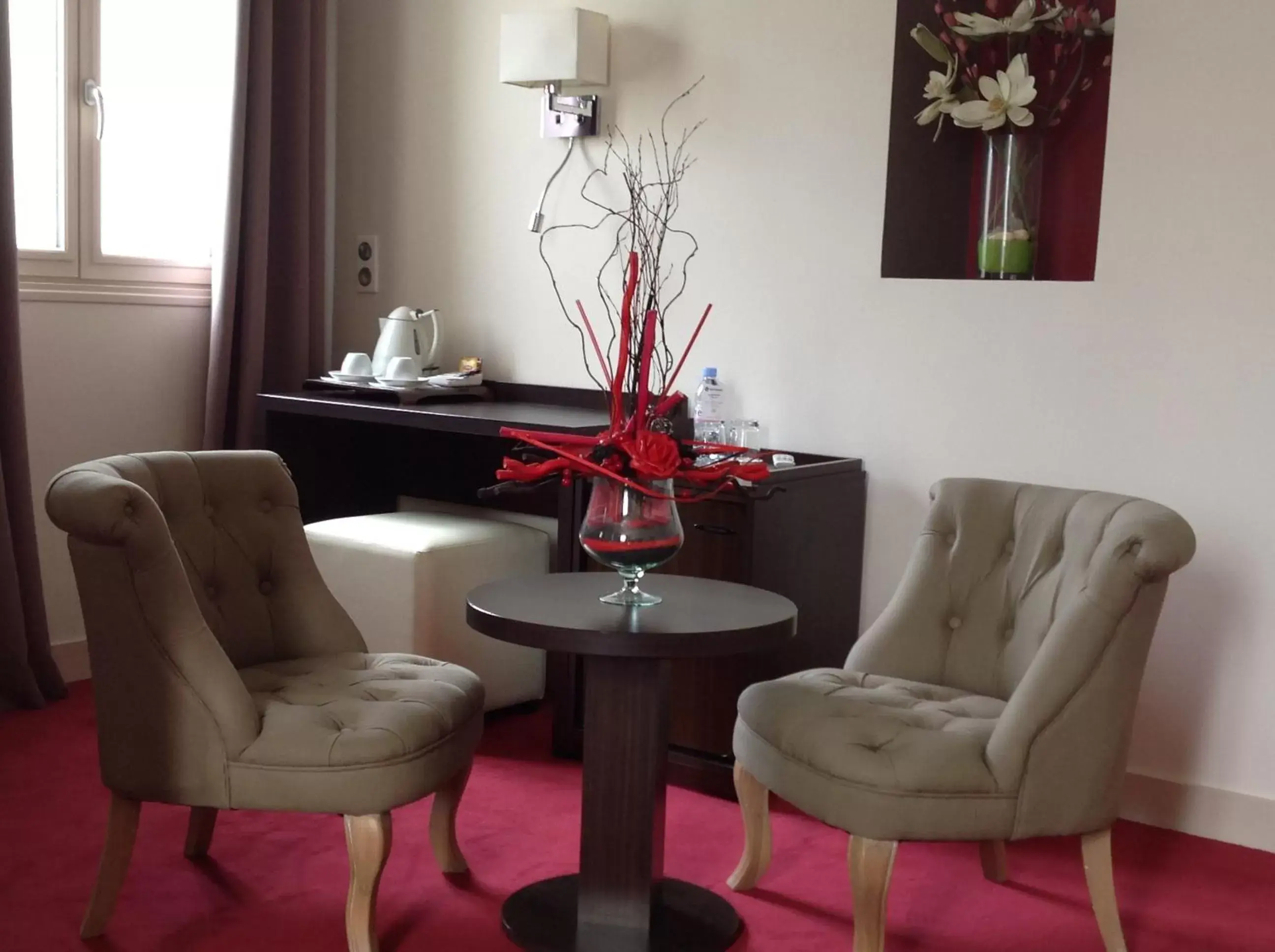 Living room, Seating Area in Best Western Hôtel De France