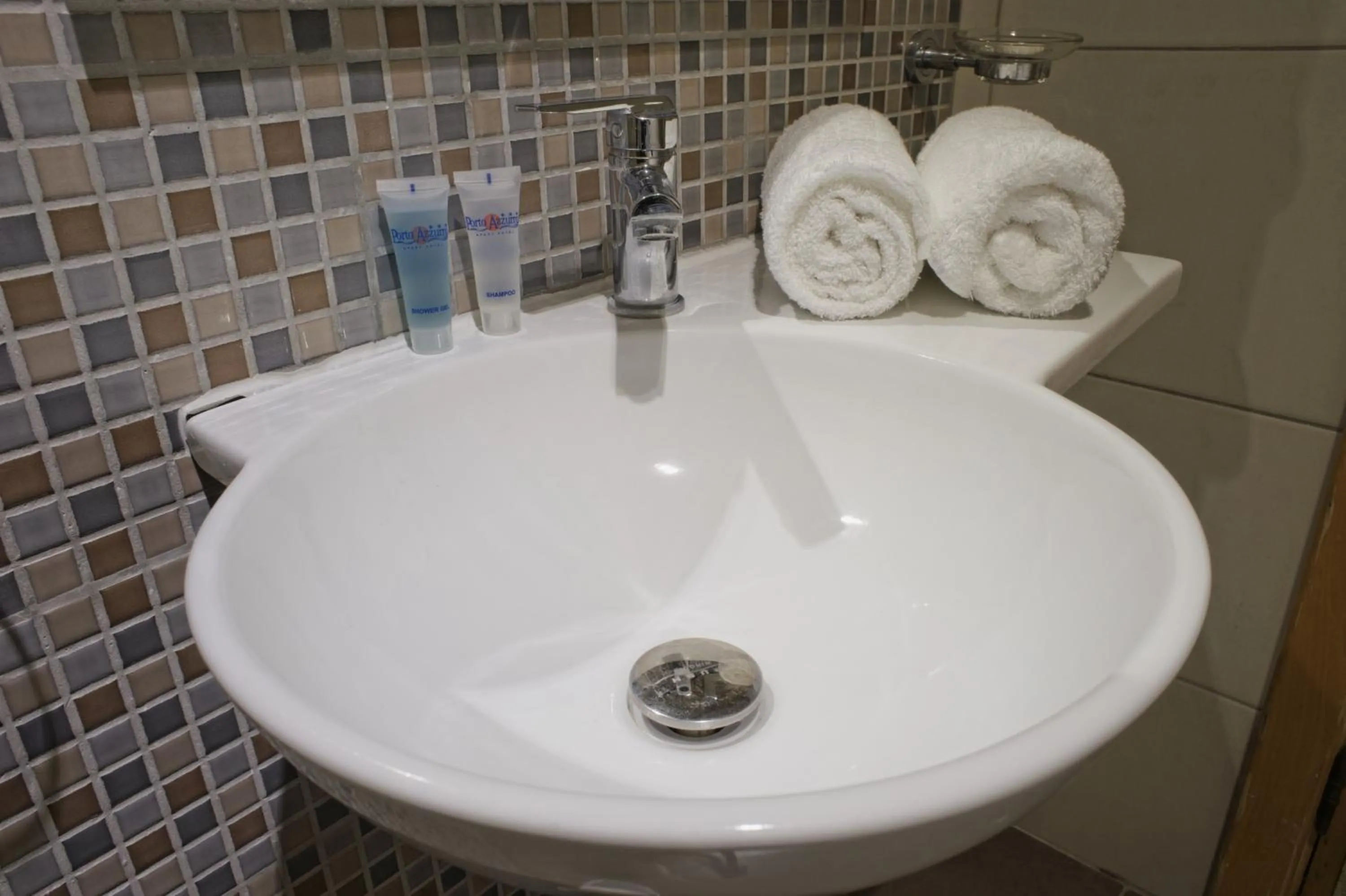 Toilet in Porto Azzurro Aparthotel