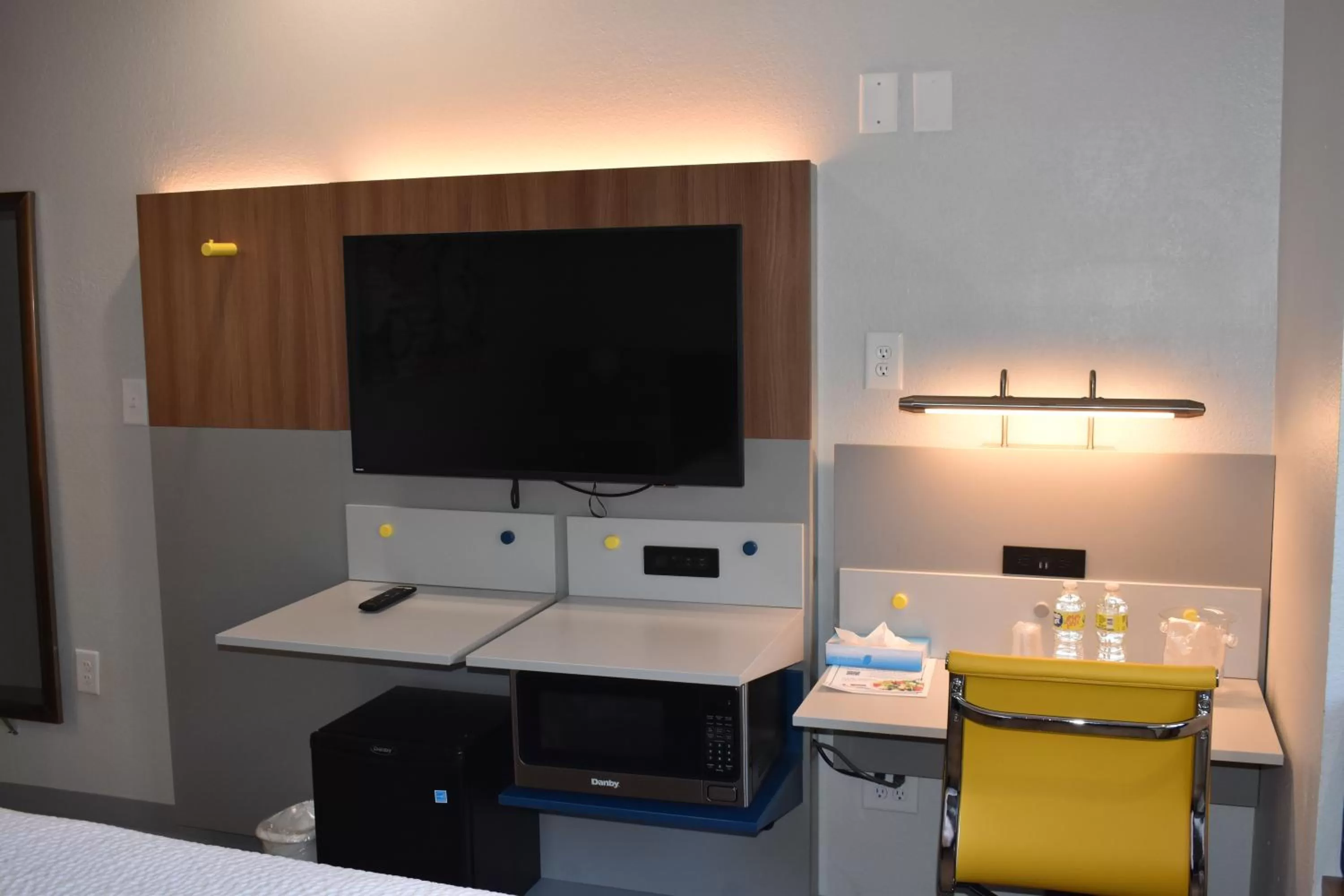 Living room in Microtel Inn & Suites by Wyndham Stockbridge/Atlanta I-75