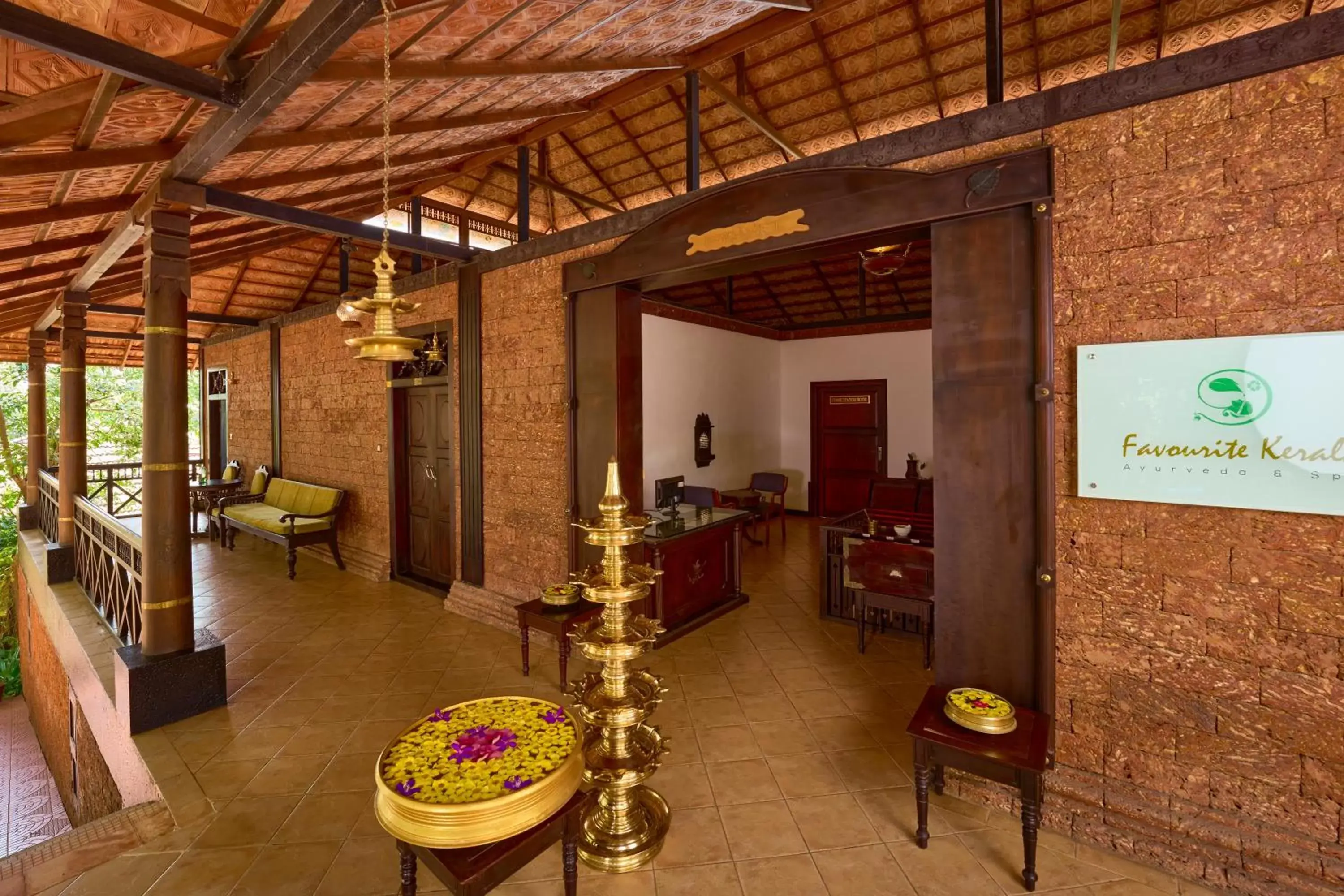 Living room, Lobby/Reception in The Raviz Kadavu, Kozhikode