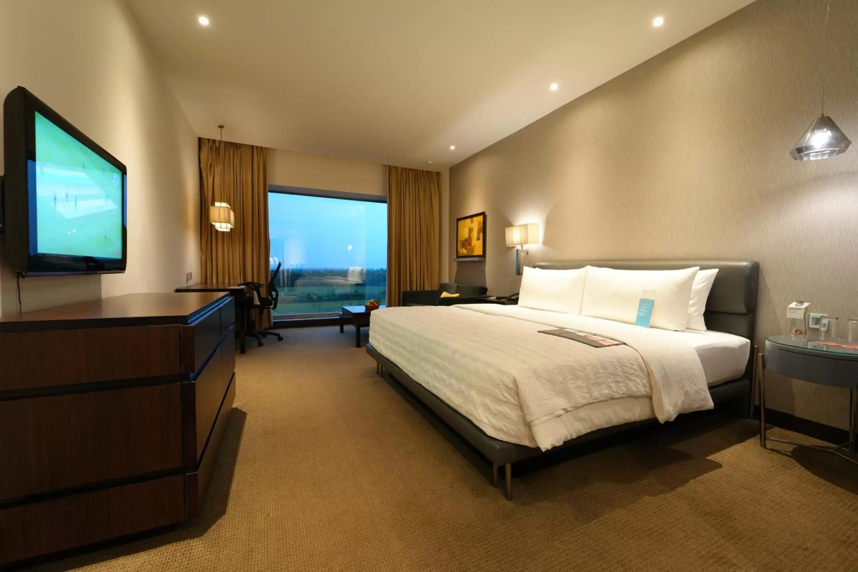 Deluxe King Room City View in Le Meridien Nagpur Deluxe King Room City View in Le Meridien Nagpur