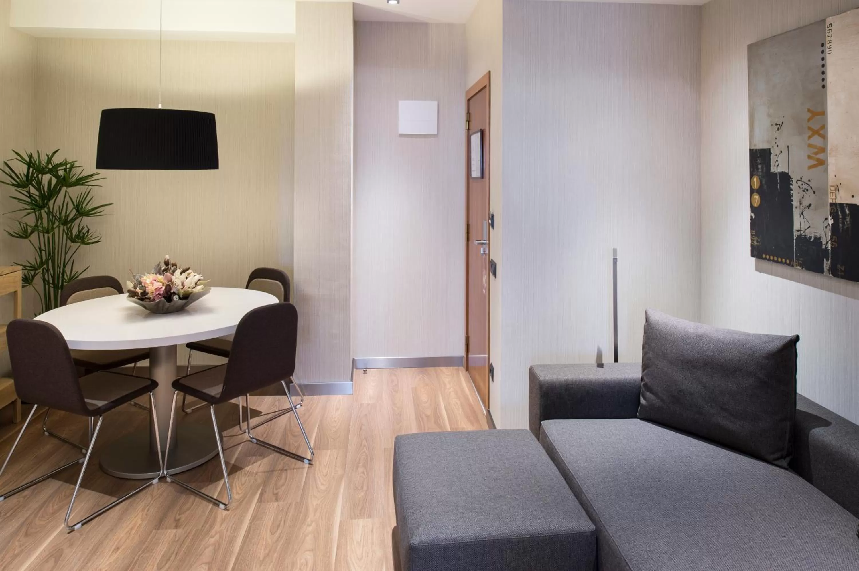 Photo of the whole room in Catalonia Diagonal Centro