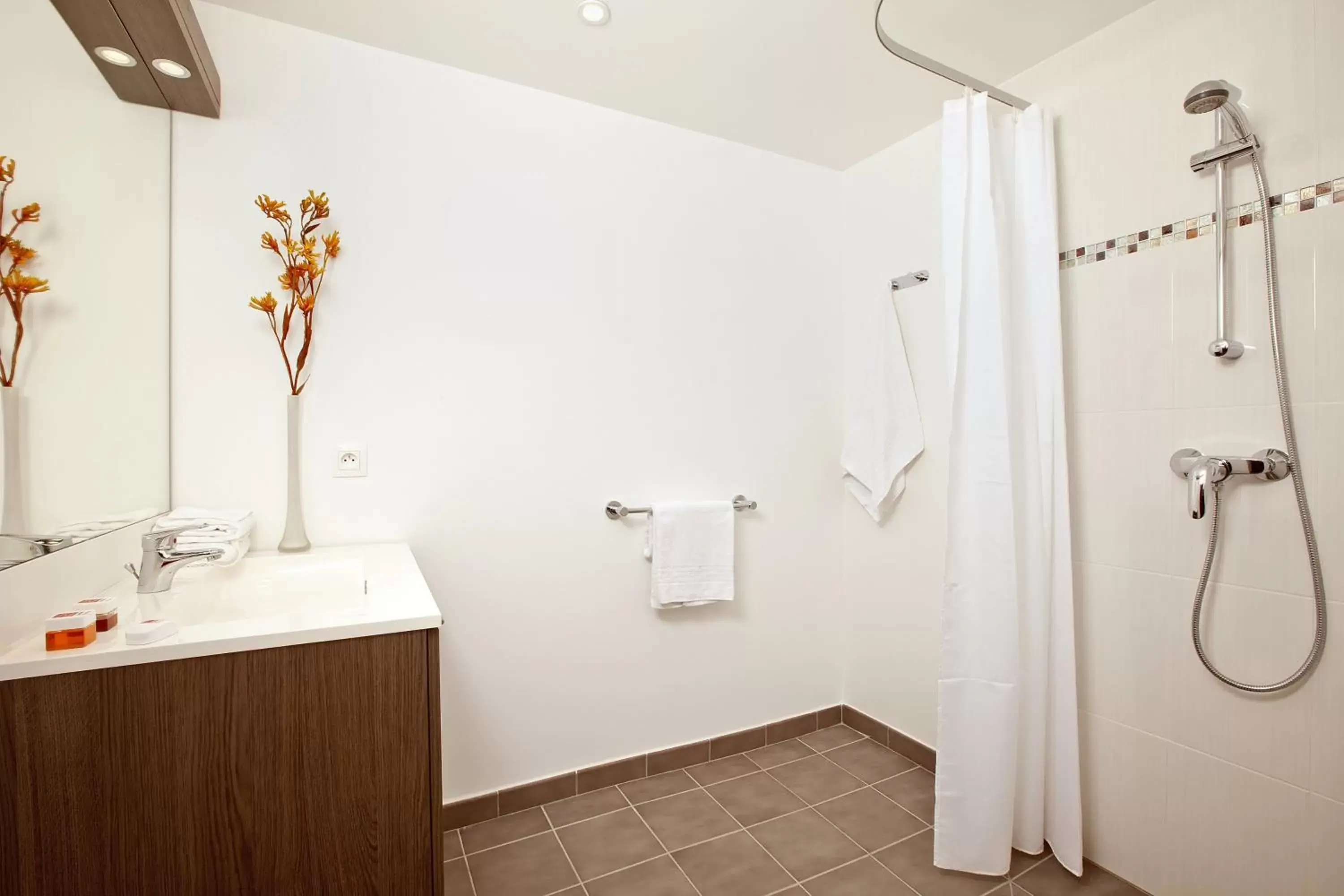 Bathroom in Séjours & Affaires Massy Atlantis Bathroom in Séjours & Affaires Massy Atlantis