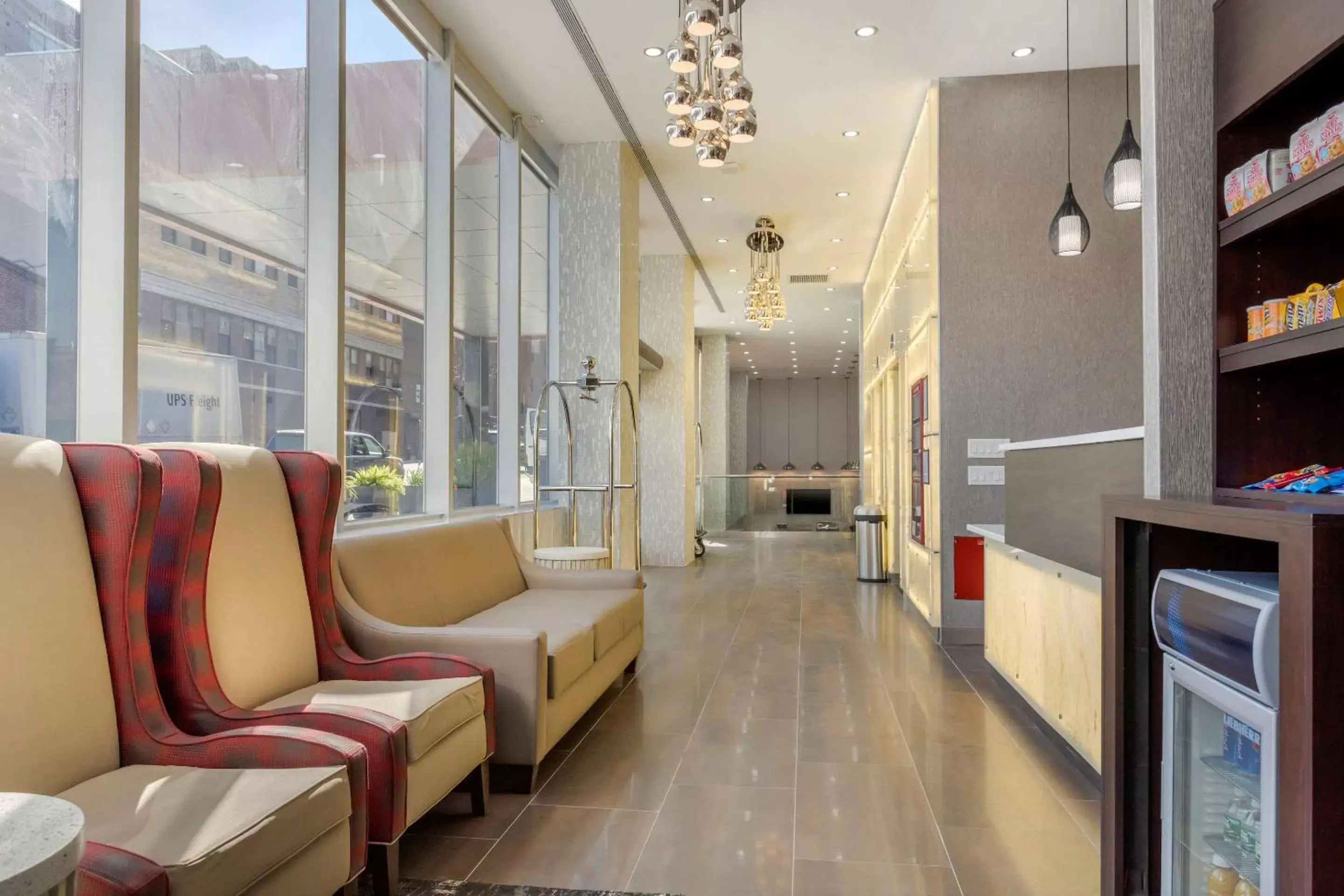 Lobby or reception, Seating Area in Comfort Inn Prospect Park-Brooklyn