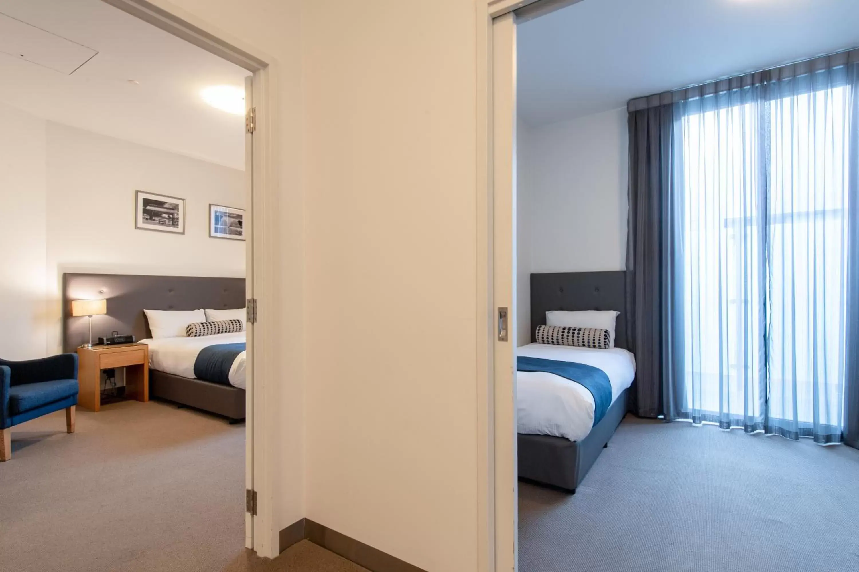 Two-Bedroom Suite in Mawson Lakes Hotel Two-Bedroom Suite in Mawson Lakes Hotel