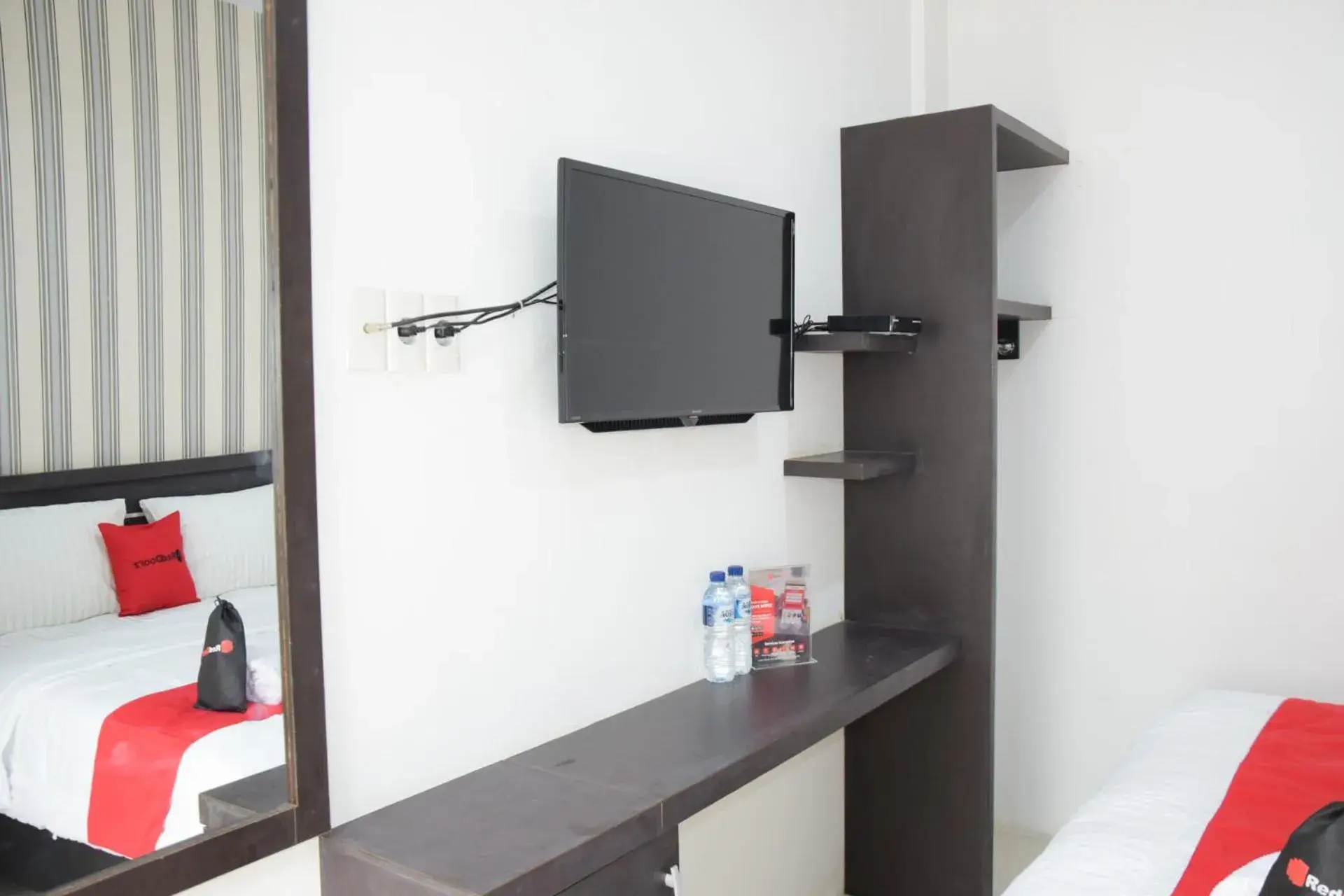 Bed in RedDoorz near UIN Sumatera Utara Medan Bed in RedDoorz near UIN Sumatera Utara Medan
