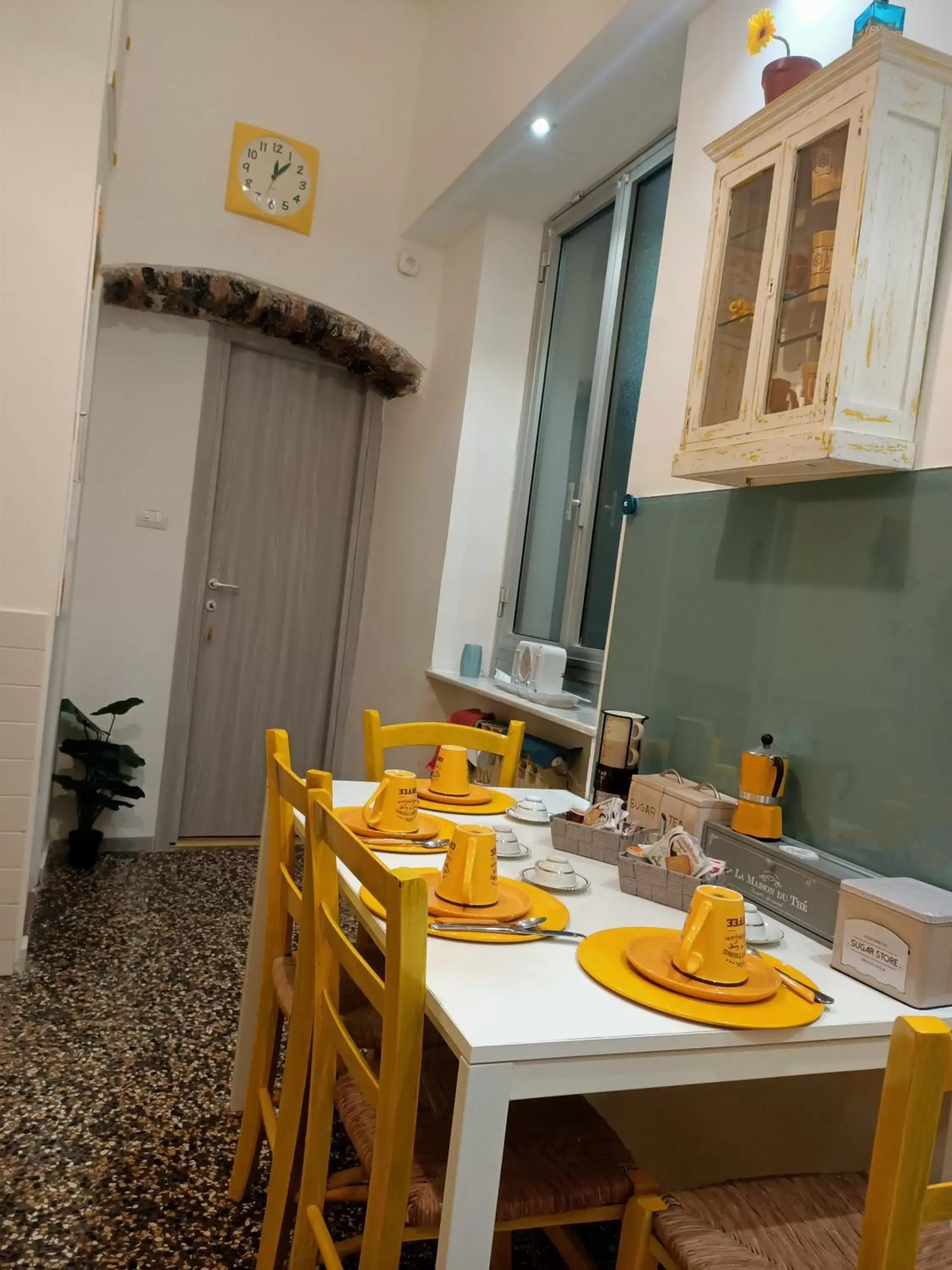 Kitchen or kitchenette, Dining Area in Le Stanze del Principe