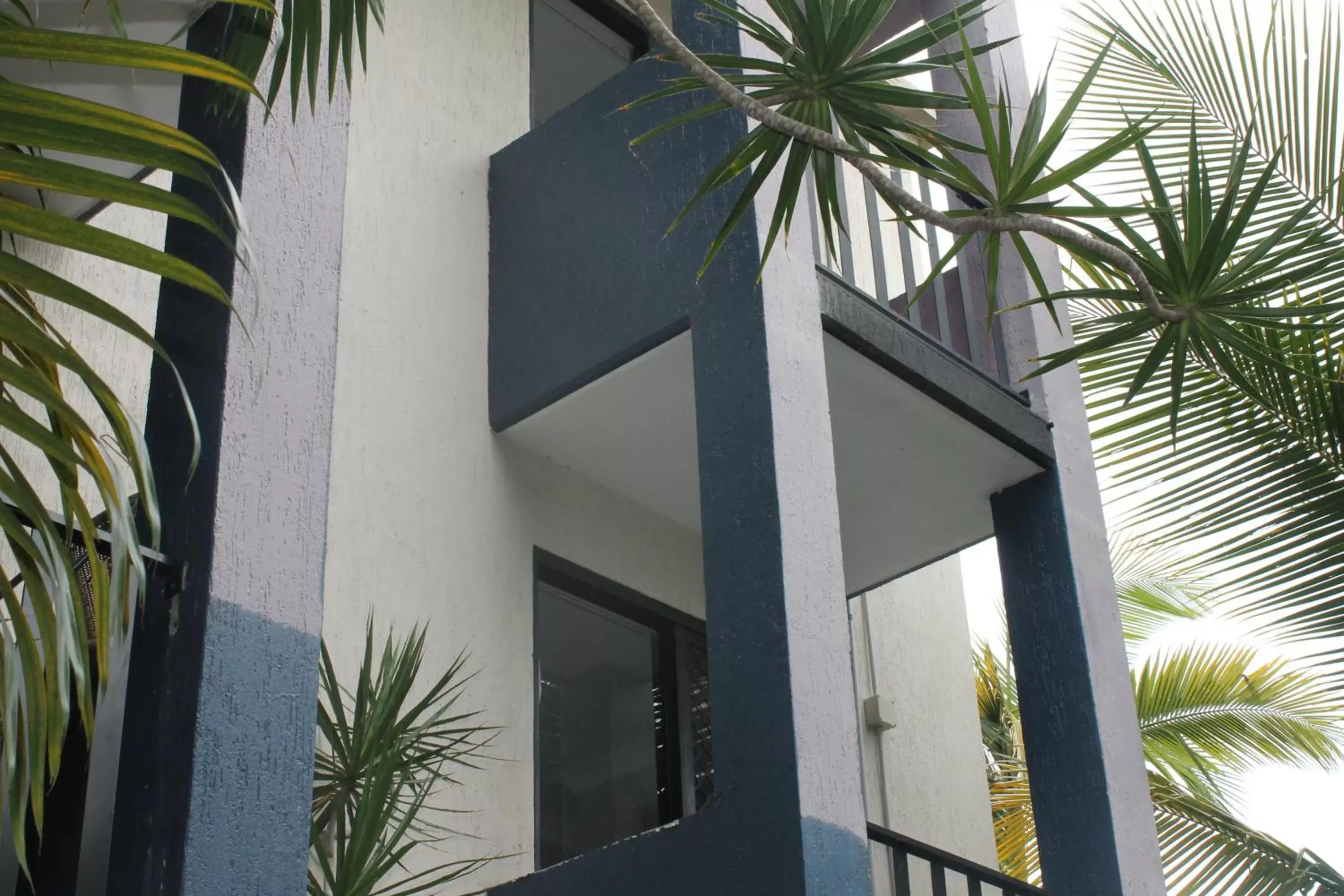 Balcony/Terrace, Property Building in Bohemia Resort Cairns
