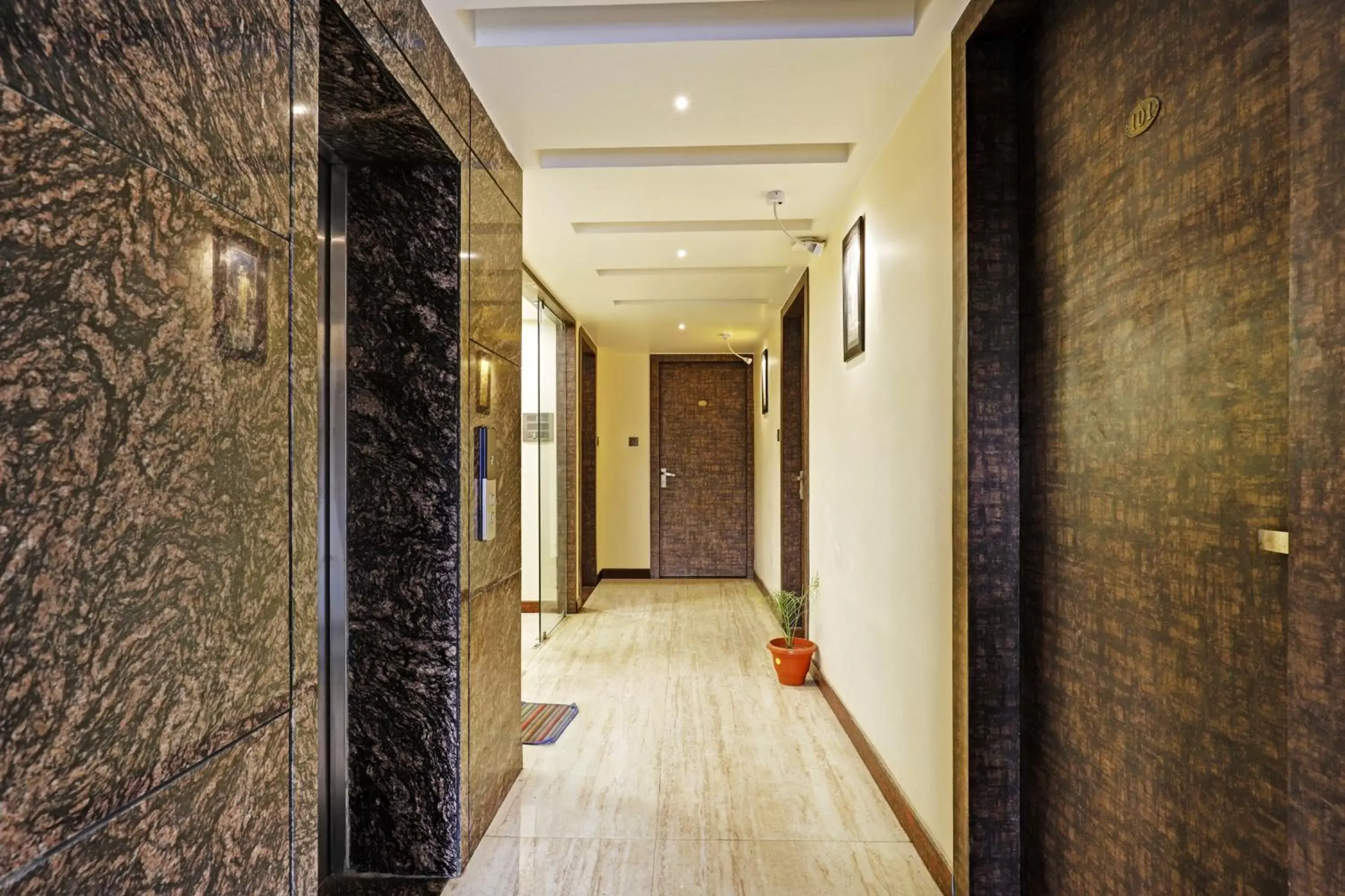 Lobby or reception in Itsy Hotels Ransu Residency Lobby or reception in Itsy Hotels Ransu Residency