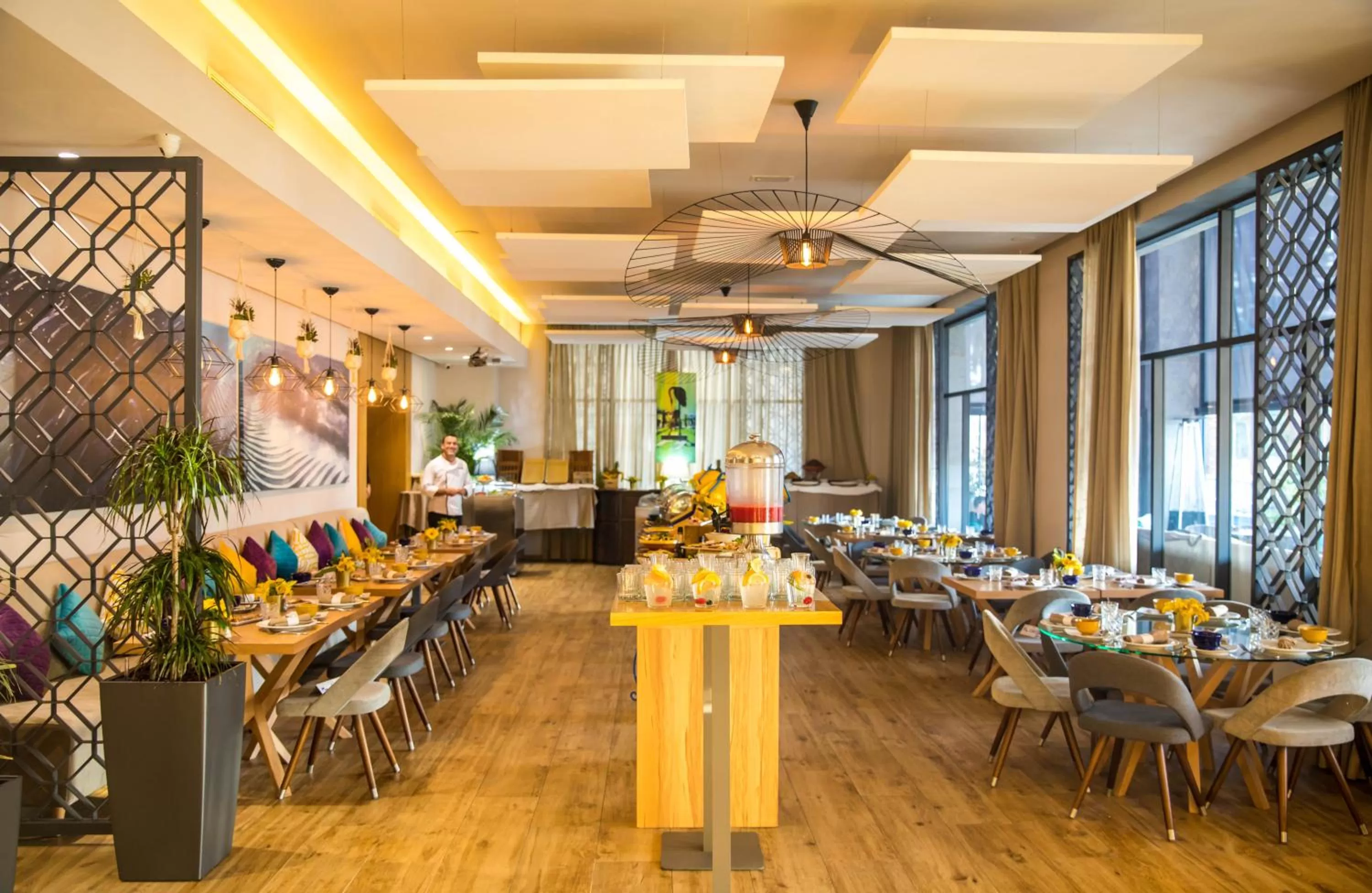 Restaurant/places to eat in Novotel Mohammedia