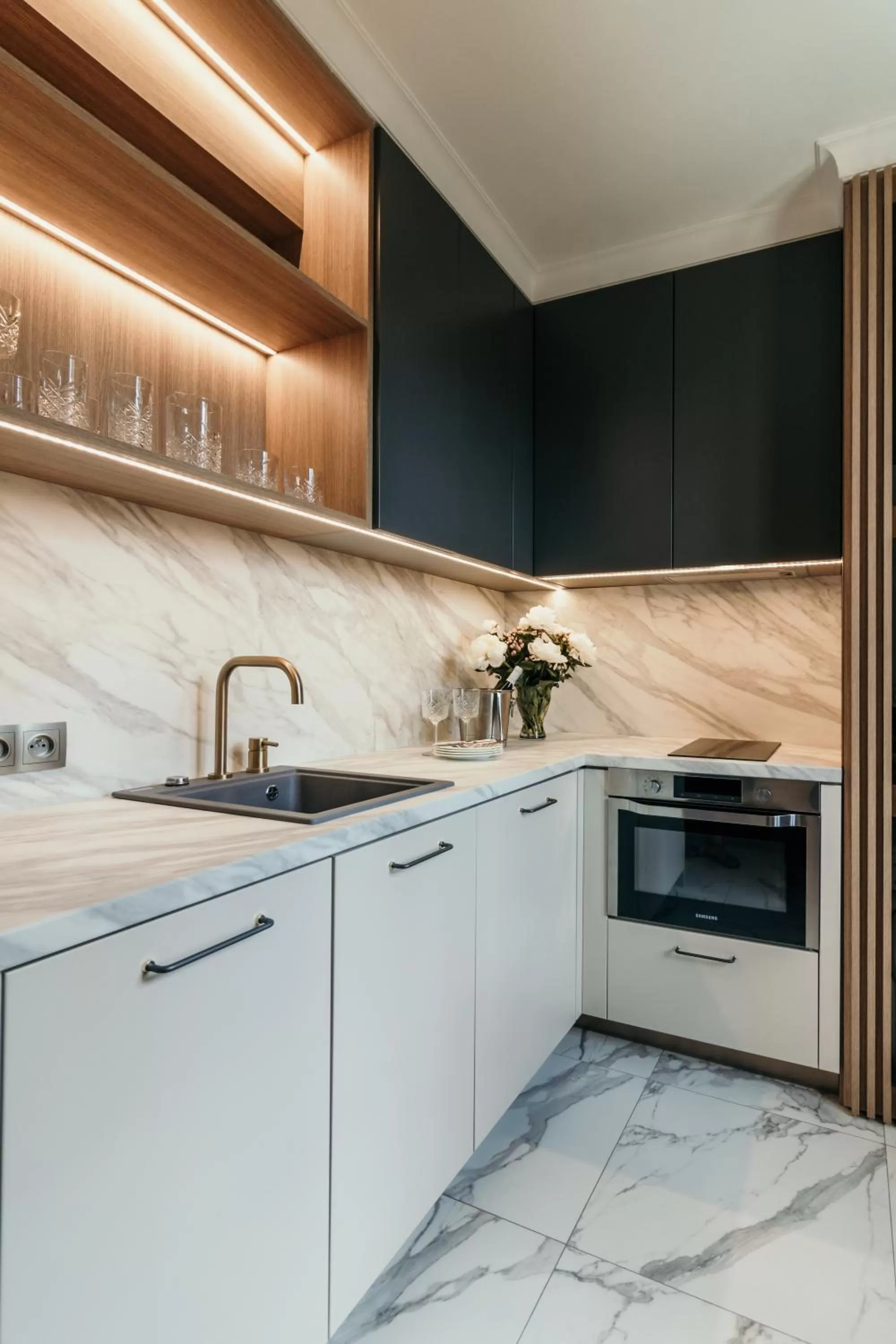 Kitchen or kitchenette in Apartamenty Małe Garbary