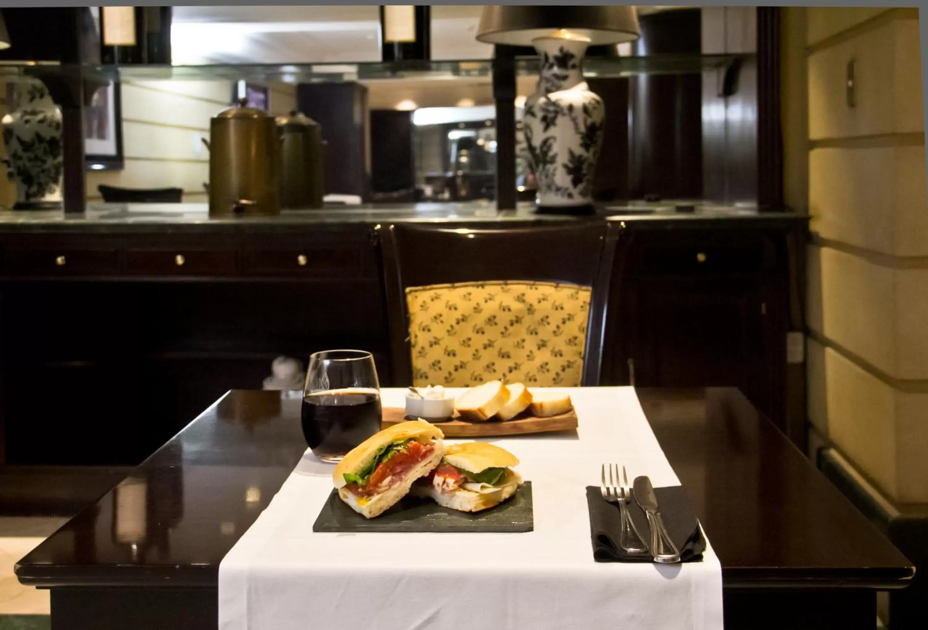 Restaurant/places to eat in Amérian Mendoza Restaurant/places to eat in Amérian Mendoza