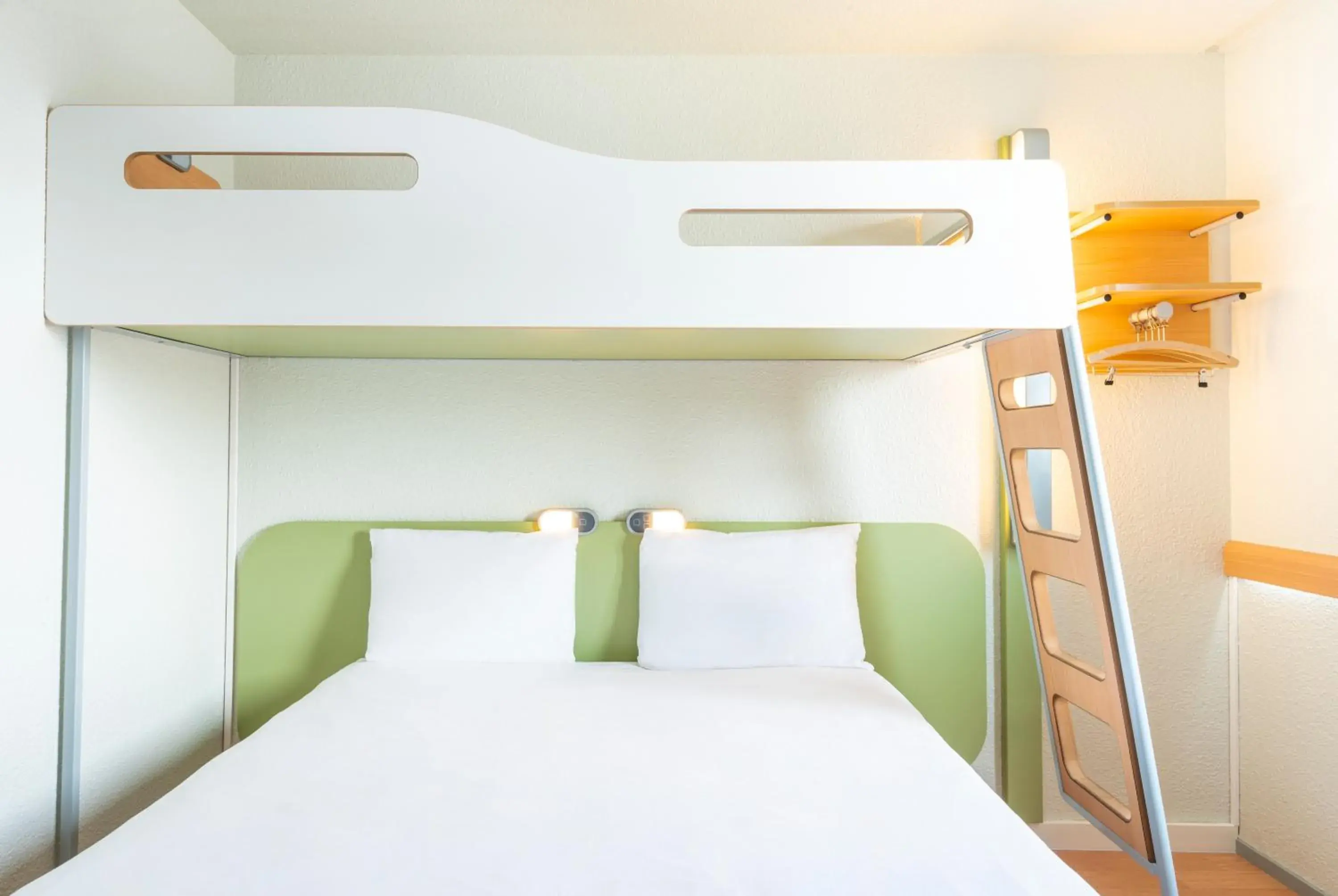 bunk bed, Bed in ibis budget Paris Porte de Bercy bunk bed, Bed in ibis budget Paris Porte de Bercy