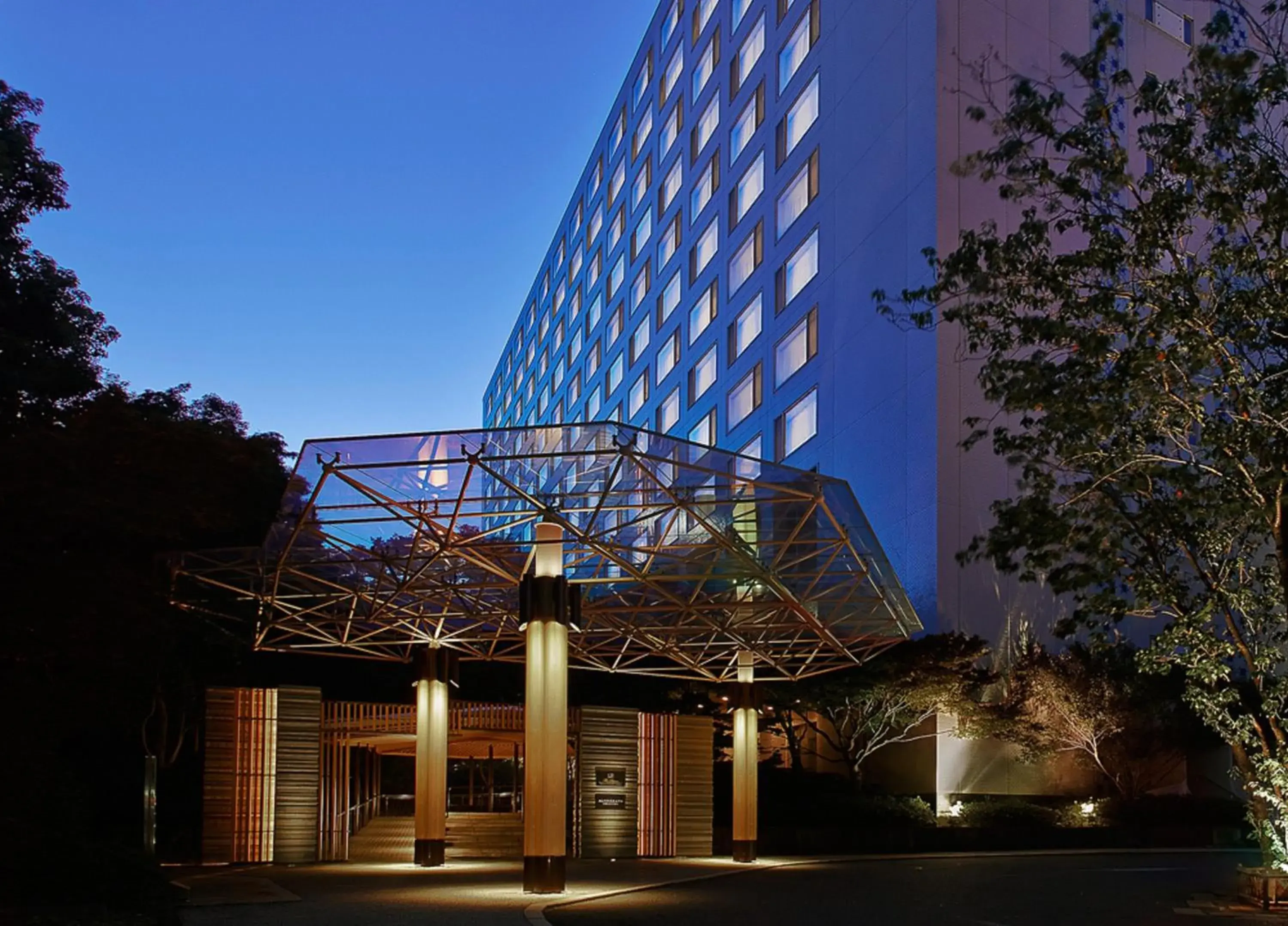 Facade/entrance in The Prince Sakura Tower Tokyo, Autograph Collection Facade/entrance in The Prince Sakura Tower Tokyo, Autograph Collection