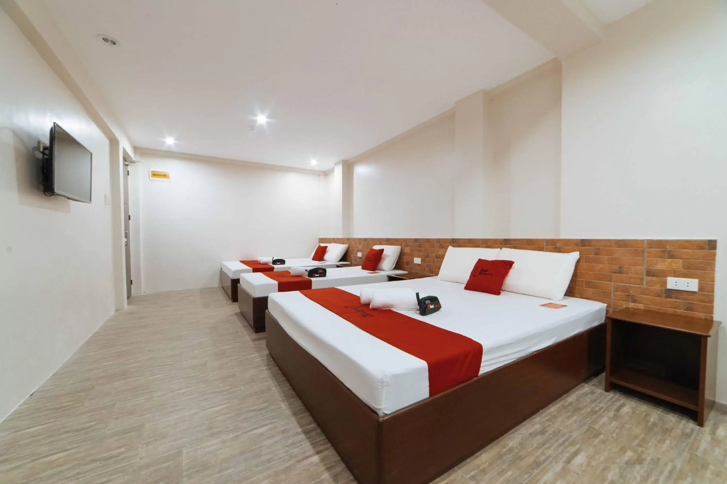 Bedroom, Bed in RedDoorz at Traveler's Inn Bajada Davao
