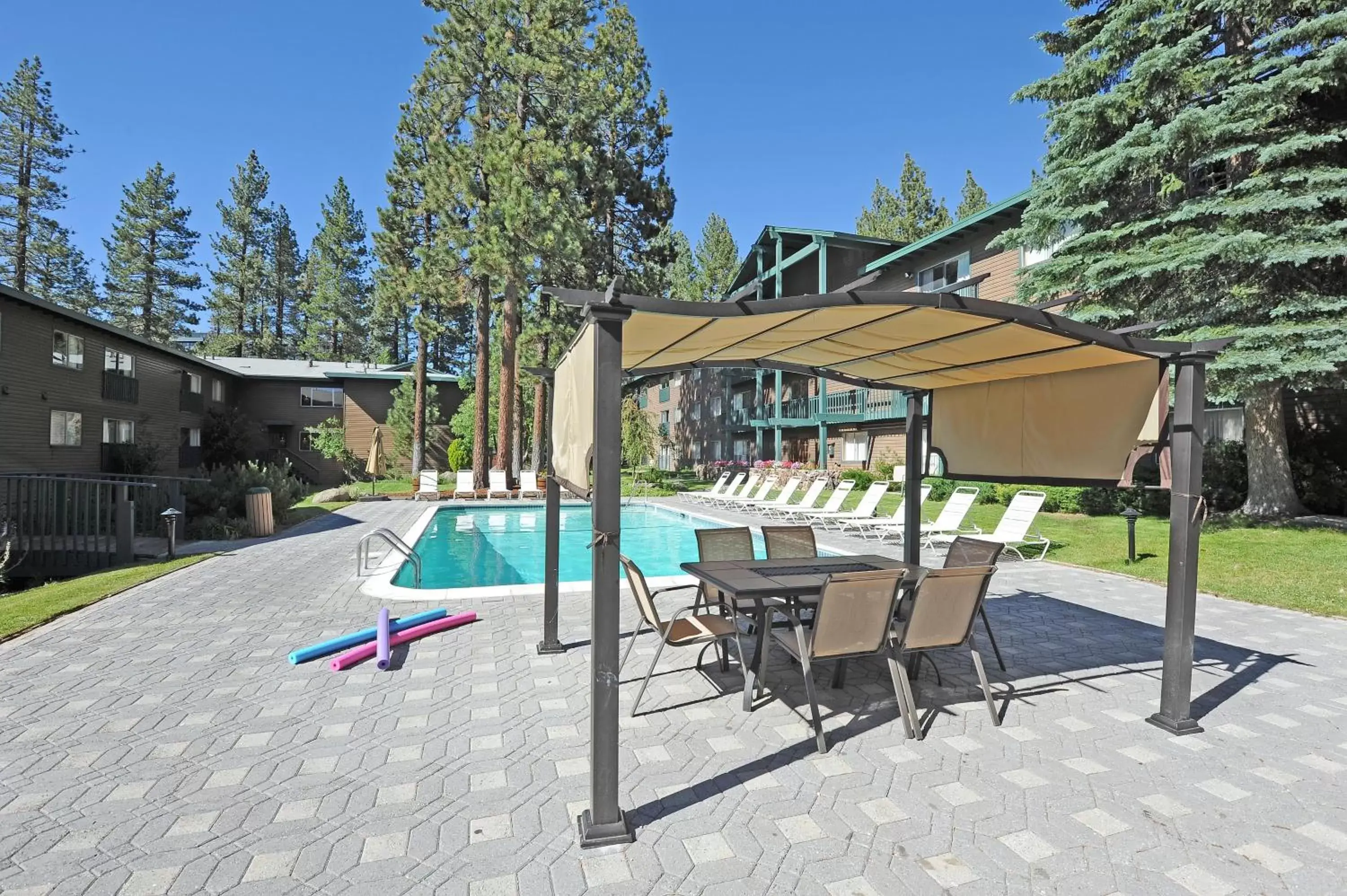 Swimming Pool in Forest Suites Resort at the Heavenly Village