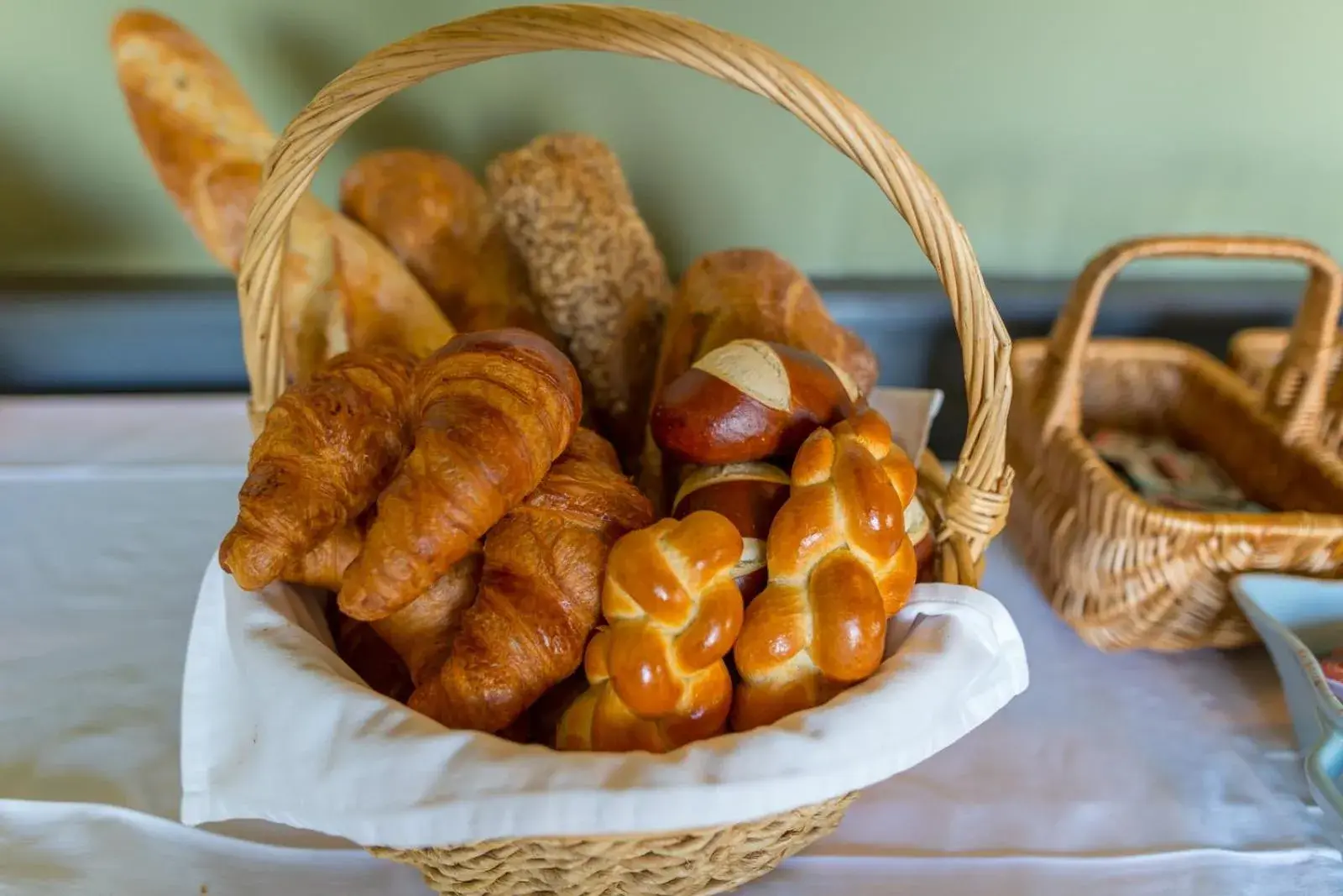 Buffet breakfast, Food in Rinderberg Swiss Alpine Lodge