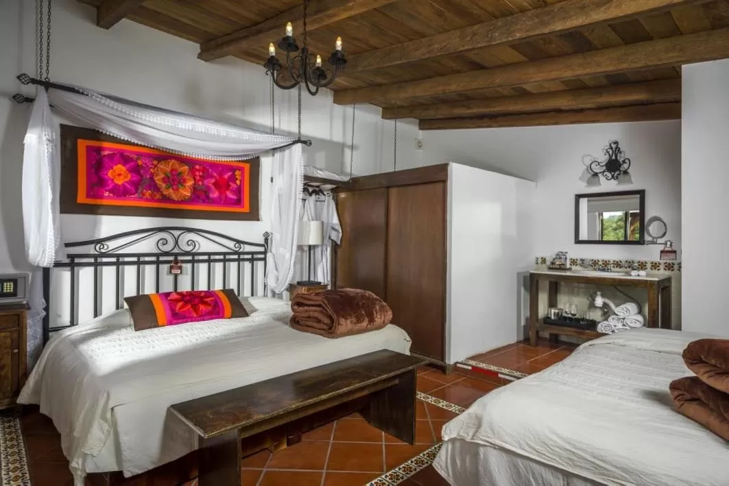 Photo of the whole room, Bed in Hotel Tapalpa de Mis Amores