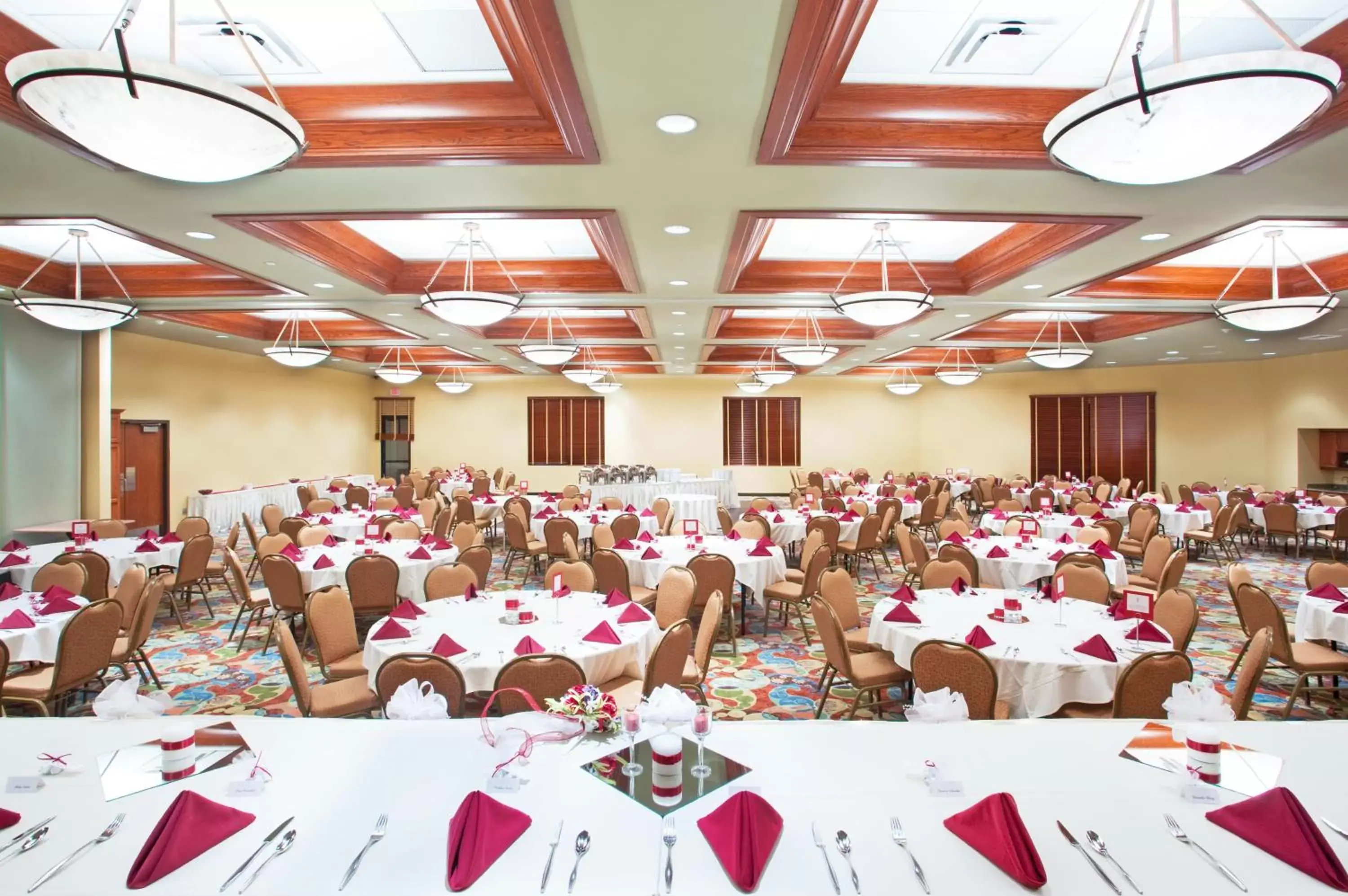 Banquet/Function facilities, Restaurant/Places to Eat in Holiday Inn Midland, an IHG Hotel
