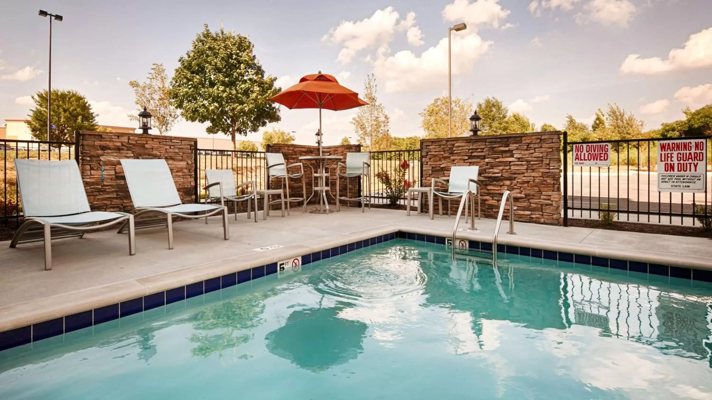On site, Swimming Pool in Best Western Plus Atrium Inn & Suites