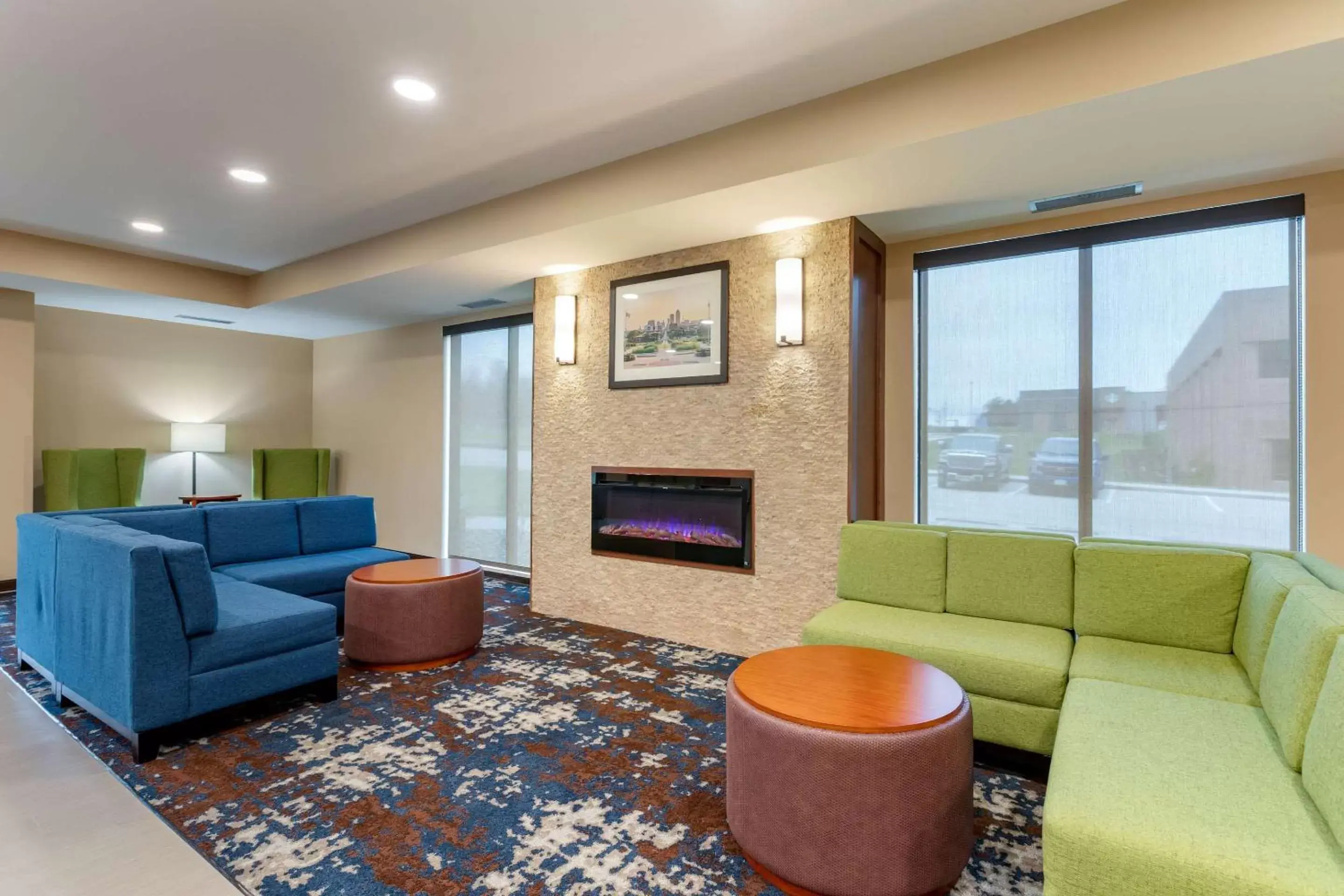 Lobby or reception, Seating Area in Comfort Inn & Suites West Des Moines