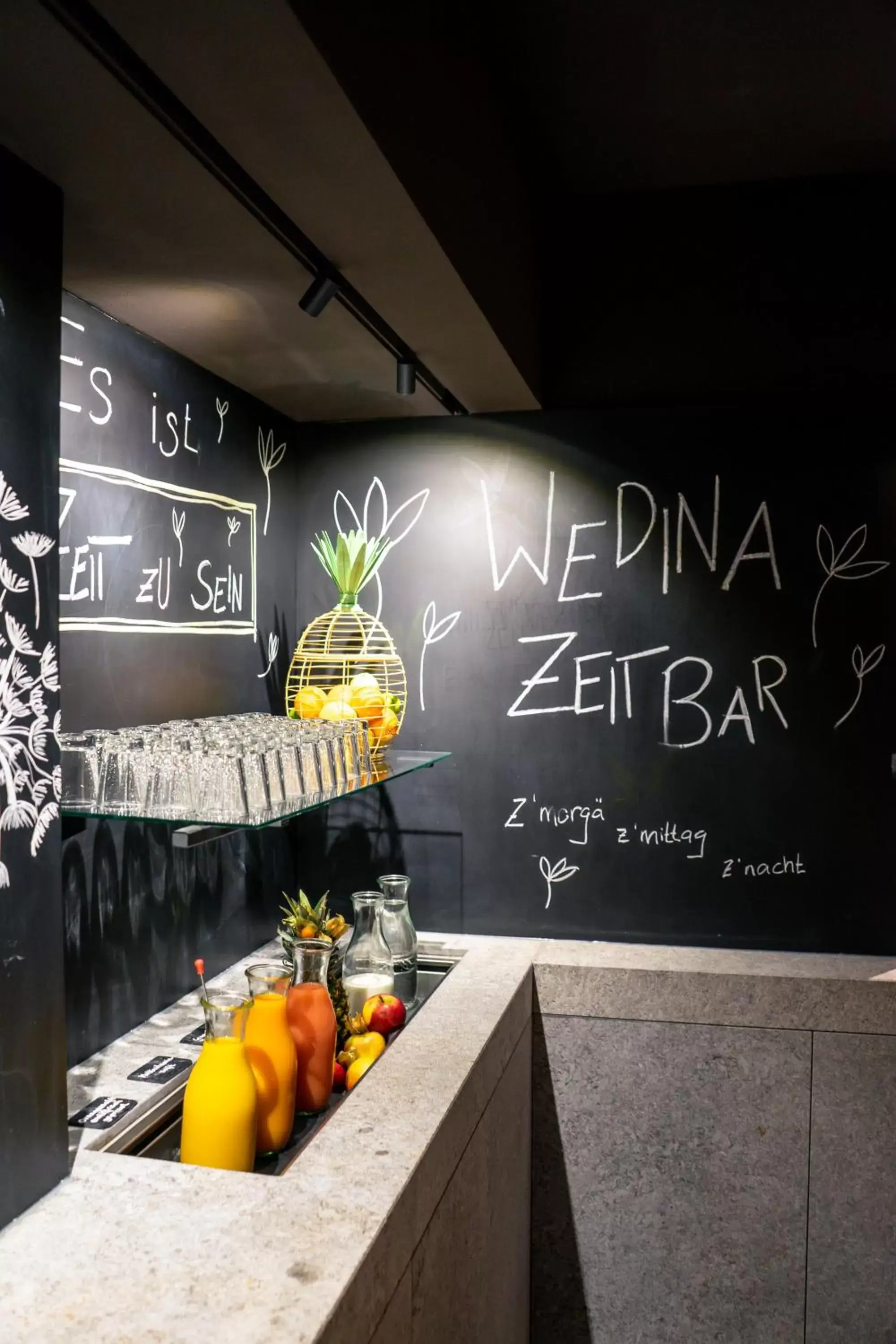 Food and drinks in Hotel Wedina an der Alster