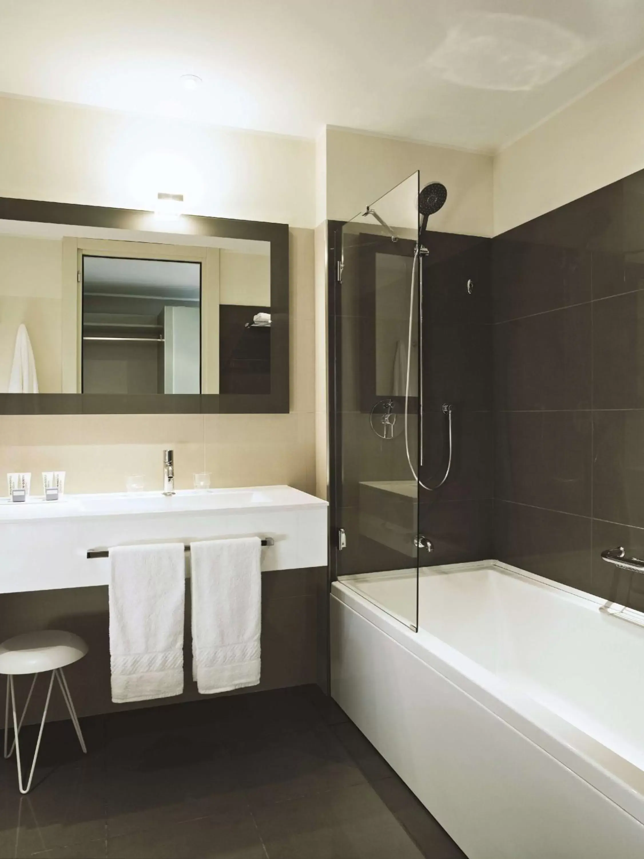 Bathroom in DoubleTree by Hilton Hotel Venice - North