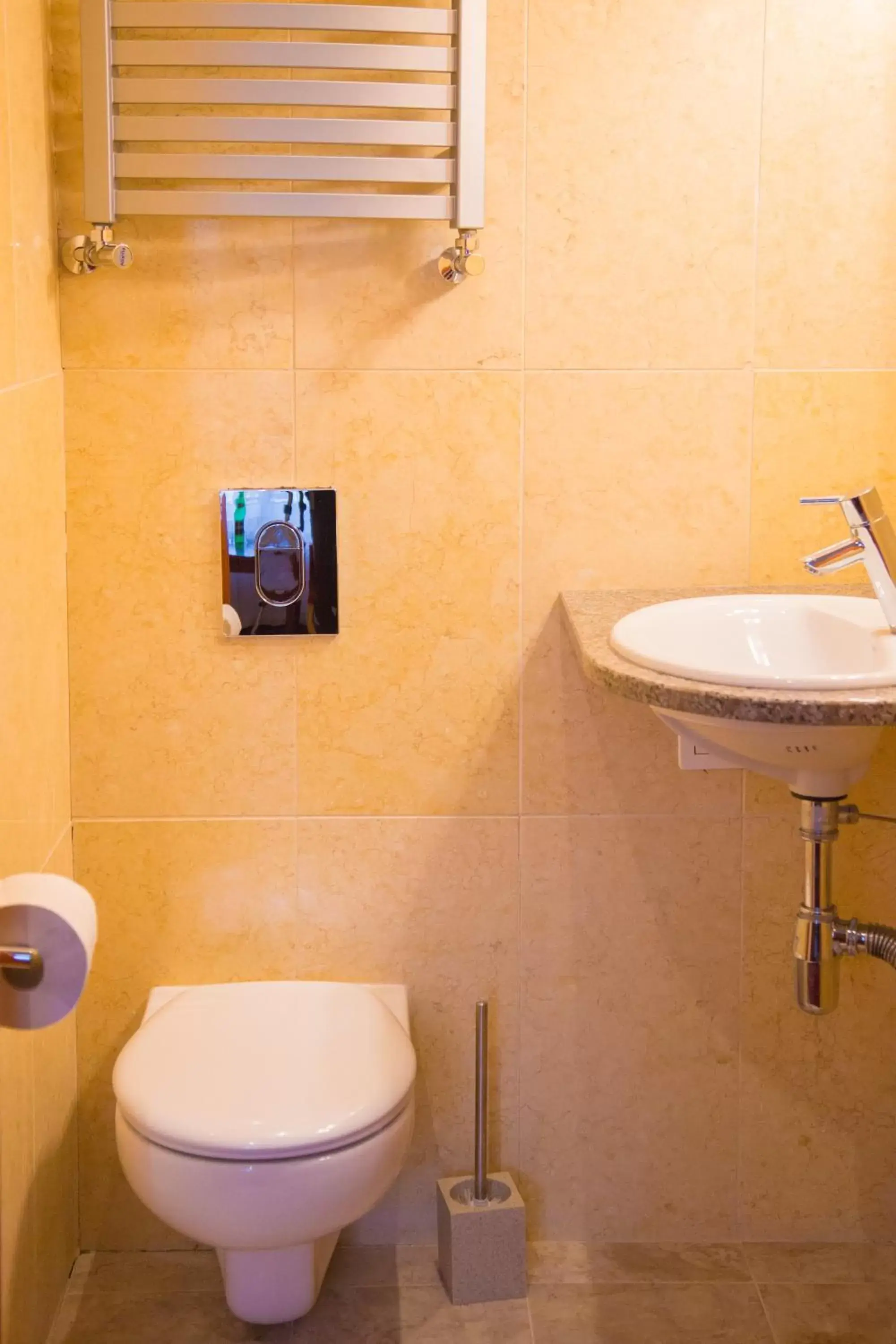Toilet, Bathroom in Hotel Atol