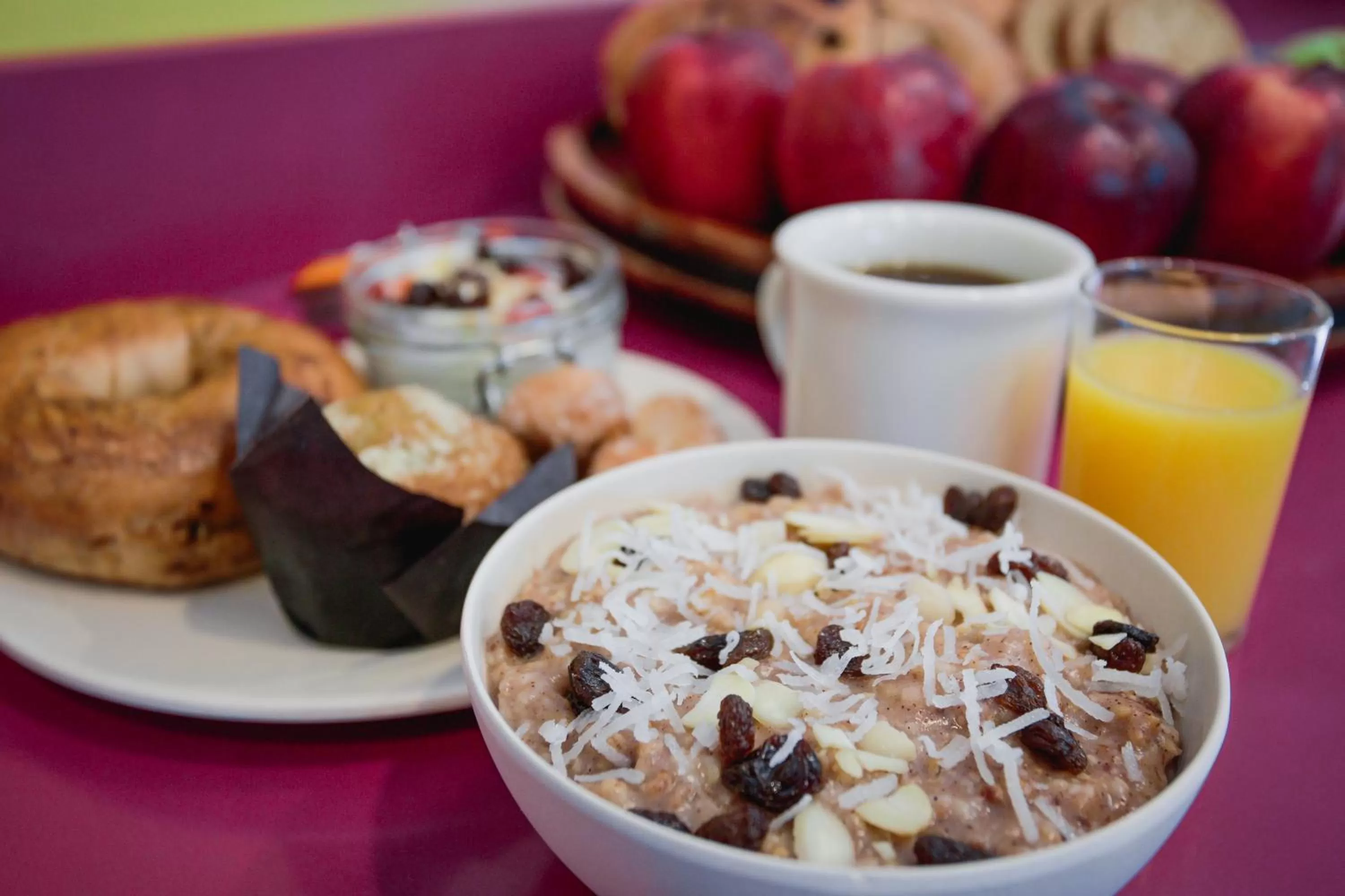 Food and drinks in Menlo Park Inn