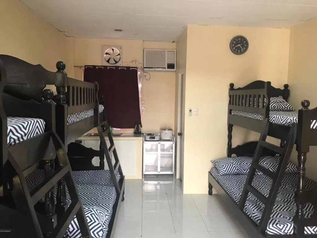 Bed in RV3 TRANSIENT HOUSE