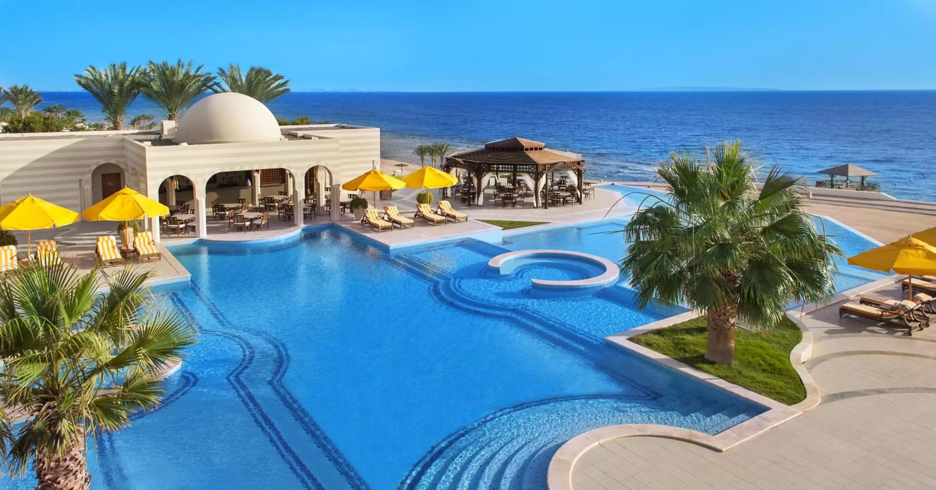 Day, Pool View in The Oberoi Beach Resort, Sahl Hasheesh