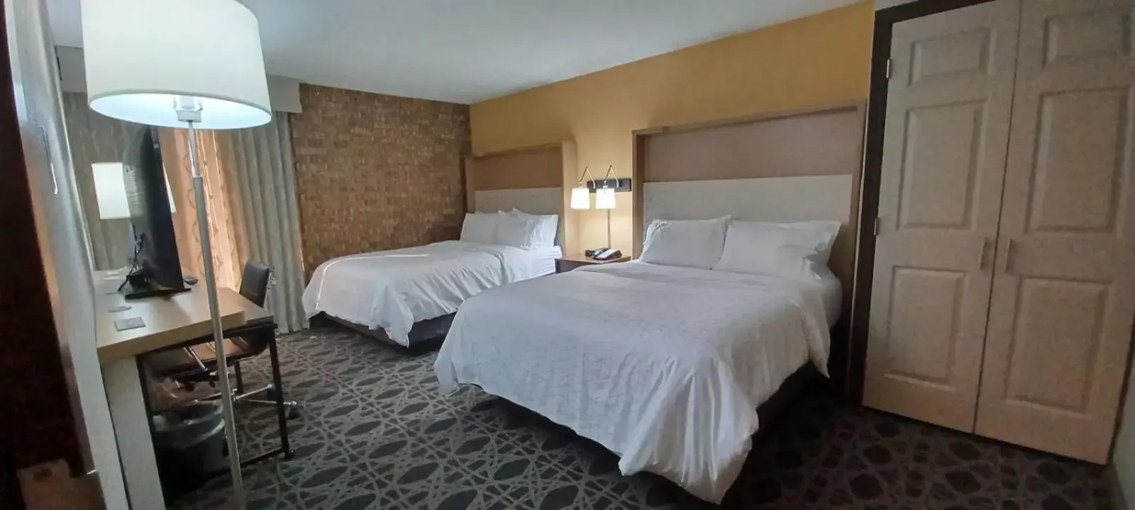 Bedroom, Bed in Holiday Inn - McAllen - Medical Center Area, an IHG Hotel