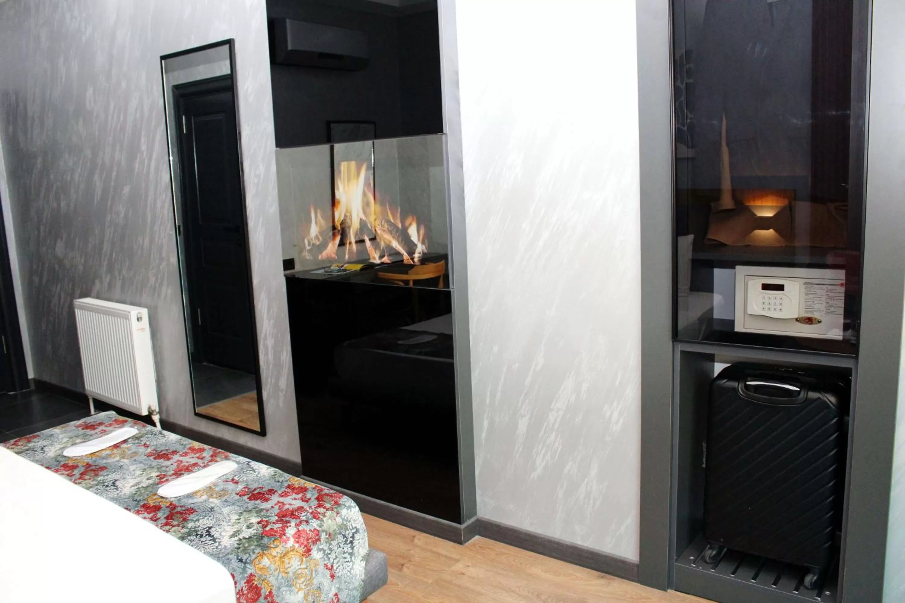 TV and multimedia in Istanbul Fair Hotel