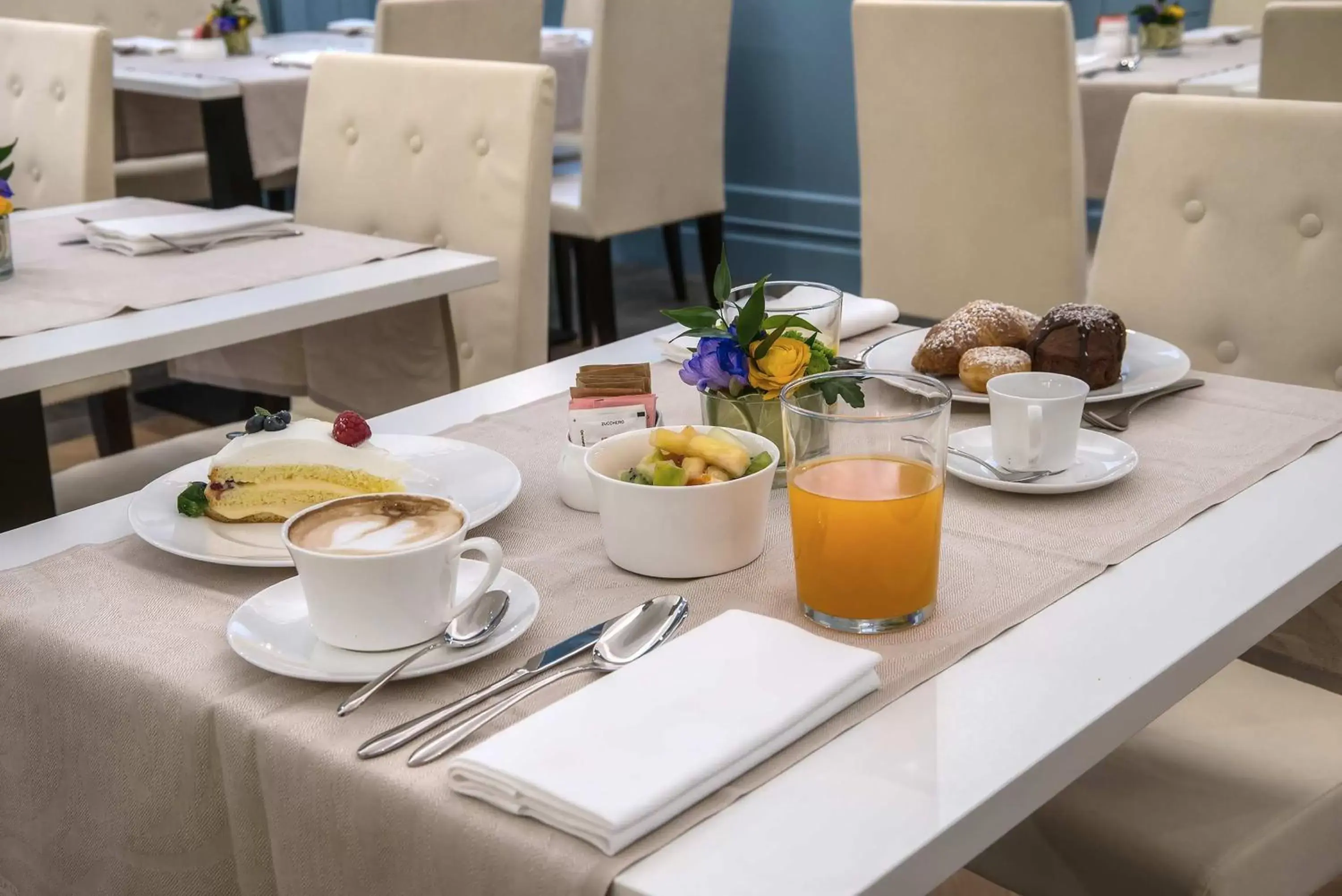 Breakfast in Hotel Martis Palace