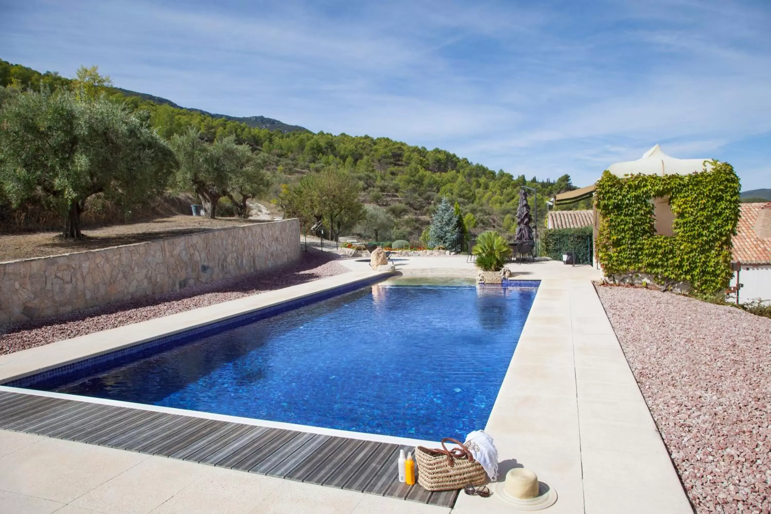 Pool view, Swimming Pool in Eco Hotel con encanto Masía la Mota B&B