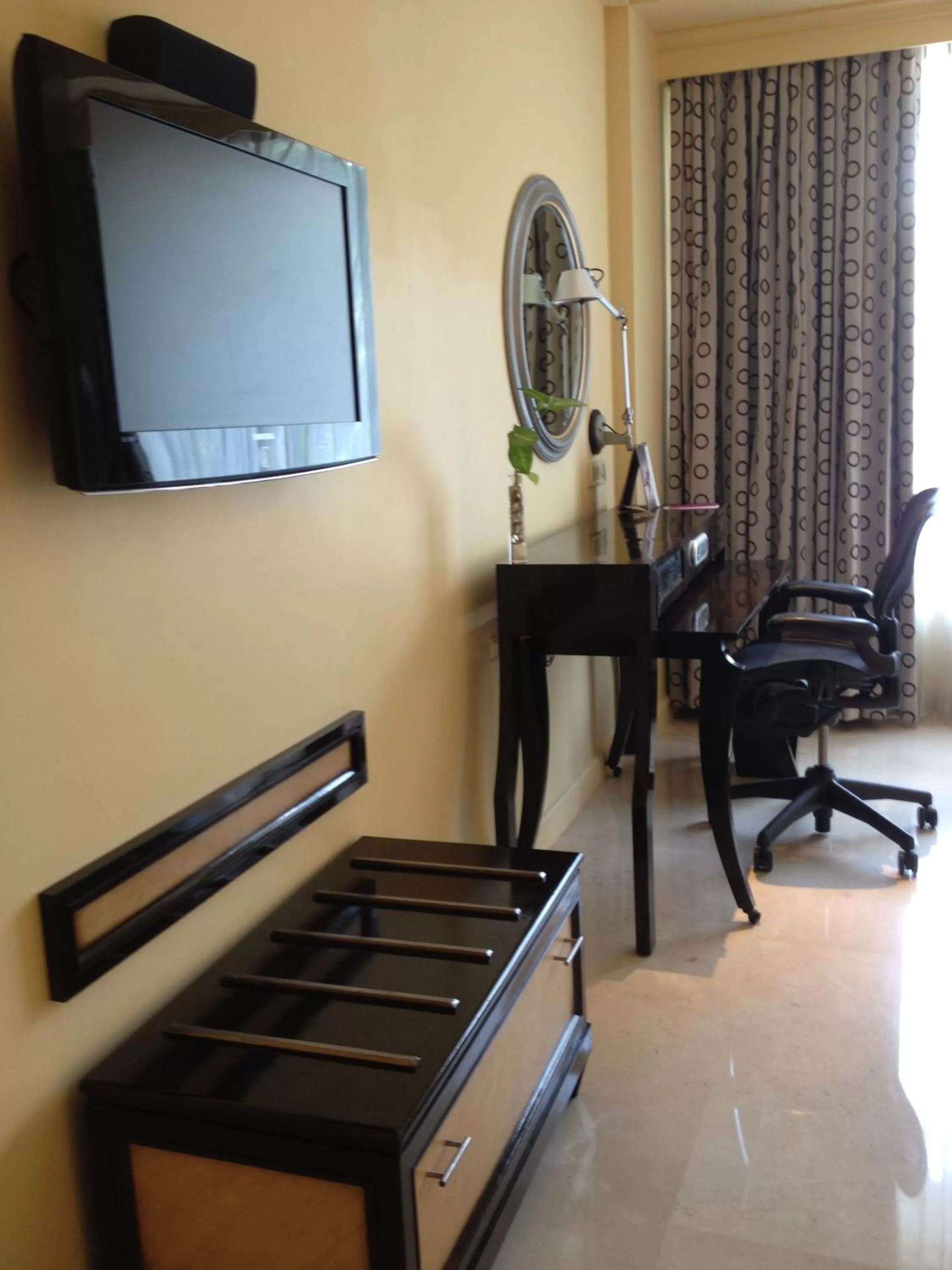 TV and multimedia in Blue Diamond Pune IHCL SeleQtions