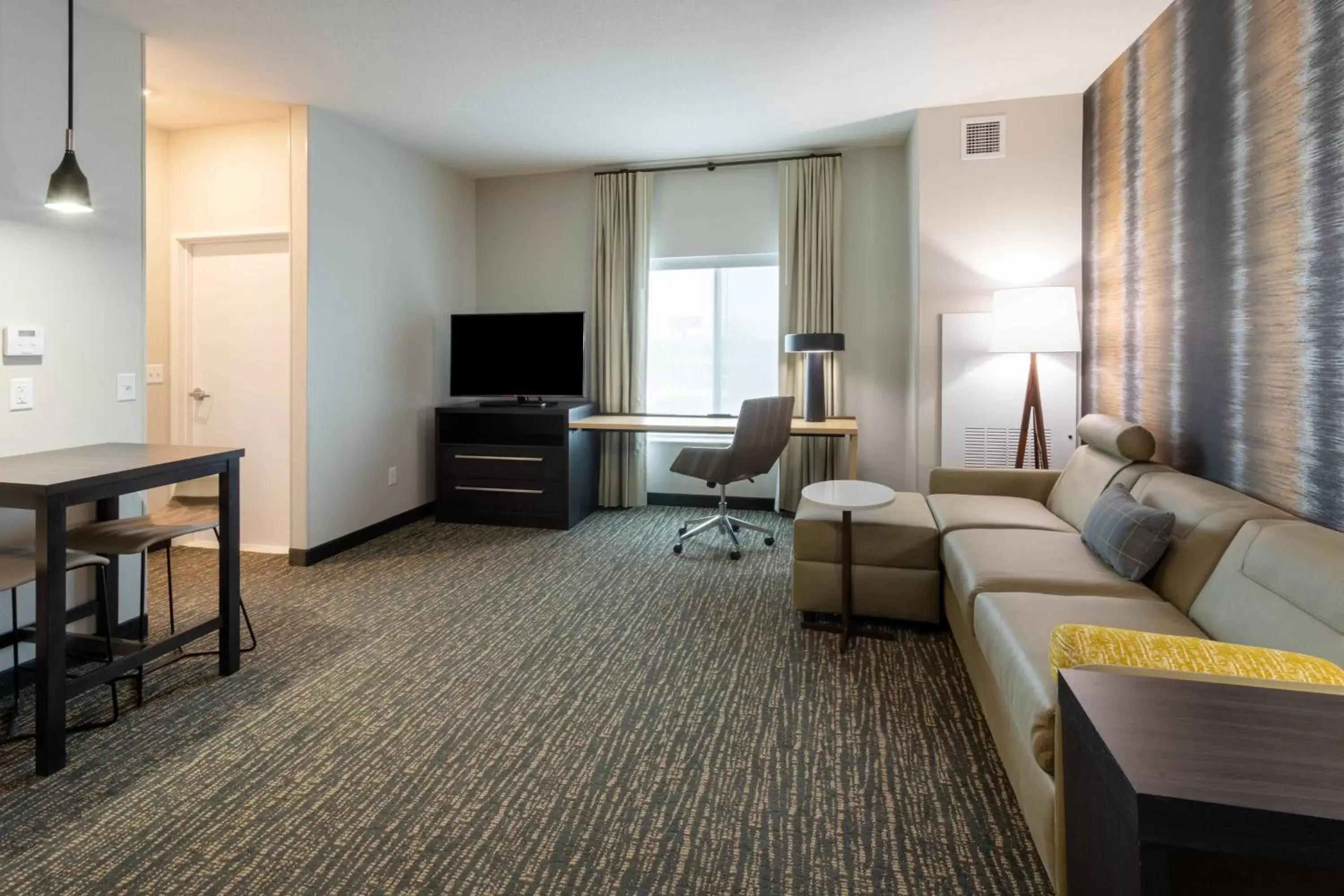 Bedroom, Seating Area in Residence Inn by Marriott St. Cloud