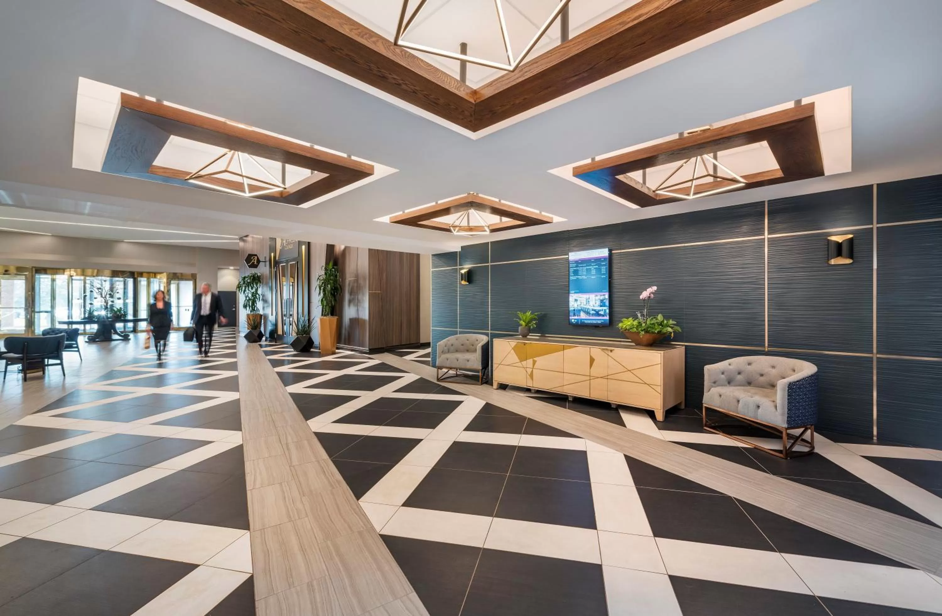 Property building in Crowne Plaza Providence-Warwick (Airport) by IHG